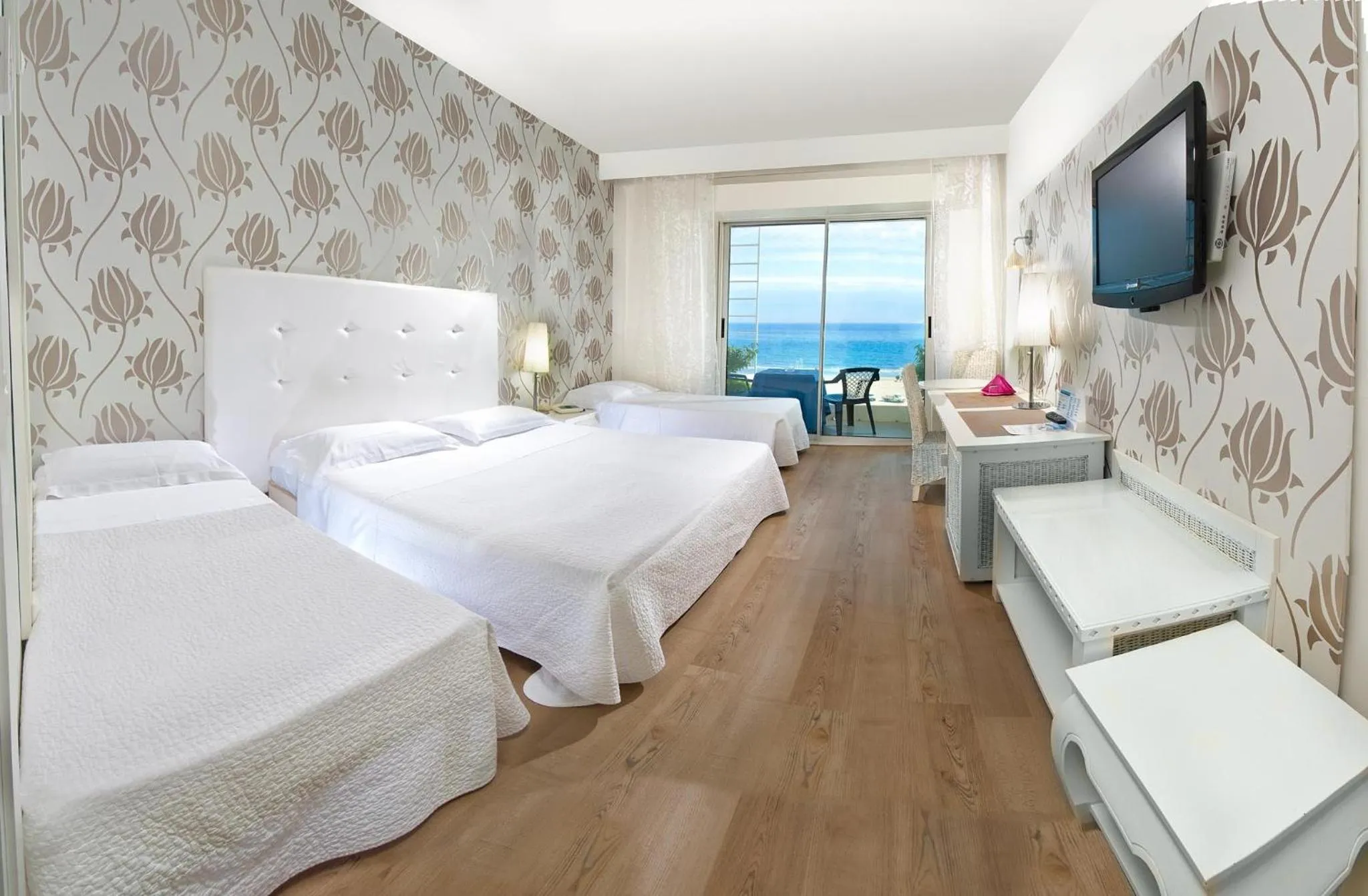 Bed in Hotel Mediterraneo