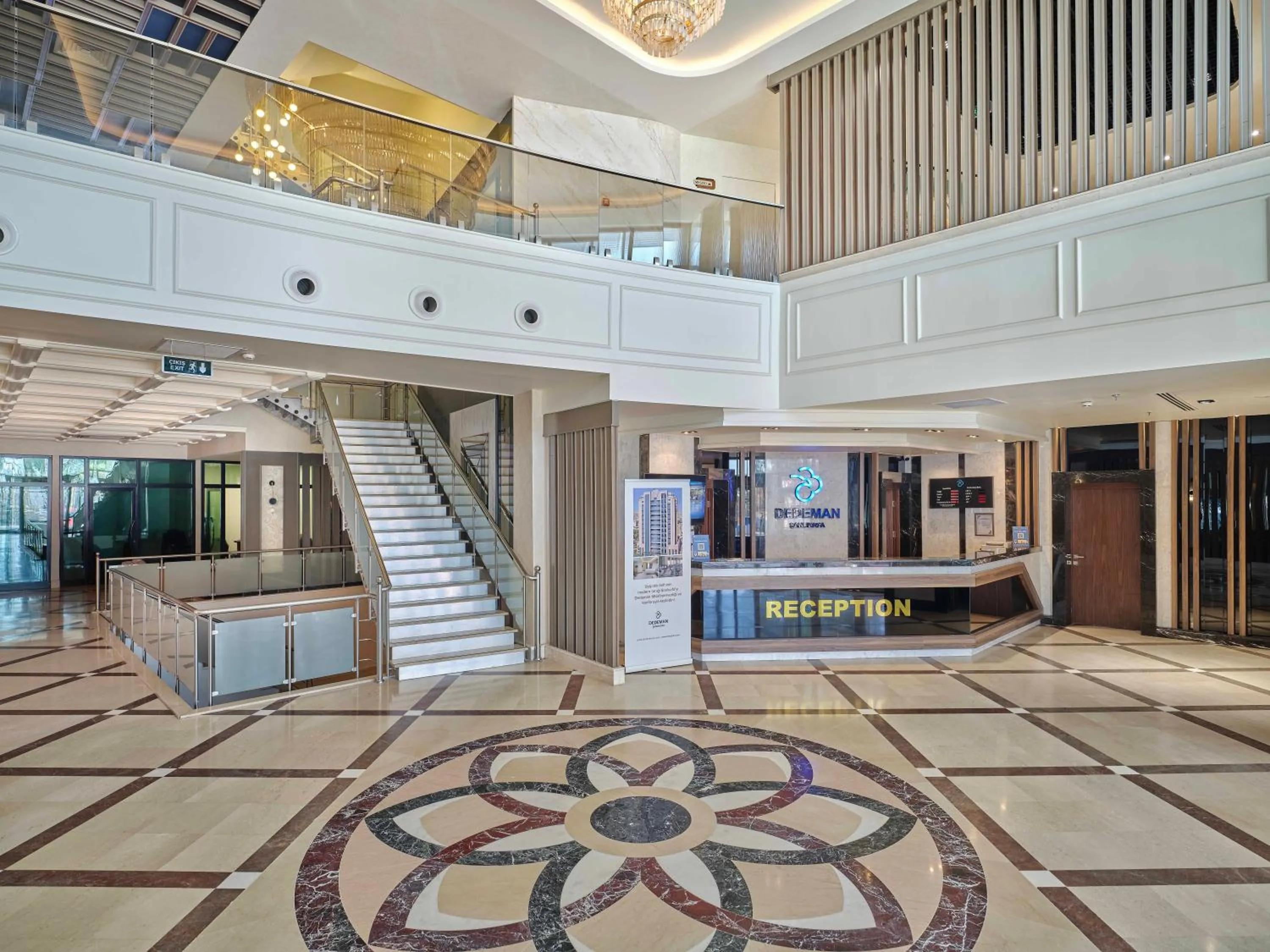 elevator in Dedeman Sanliurfa