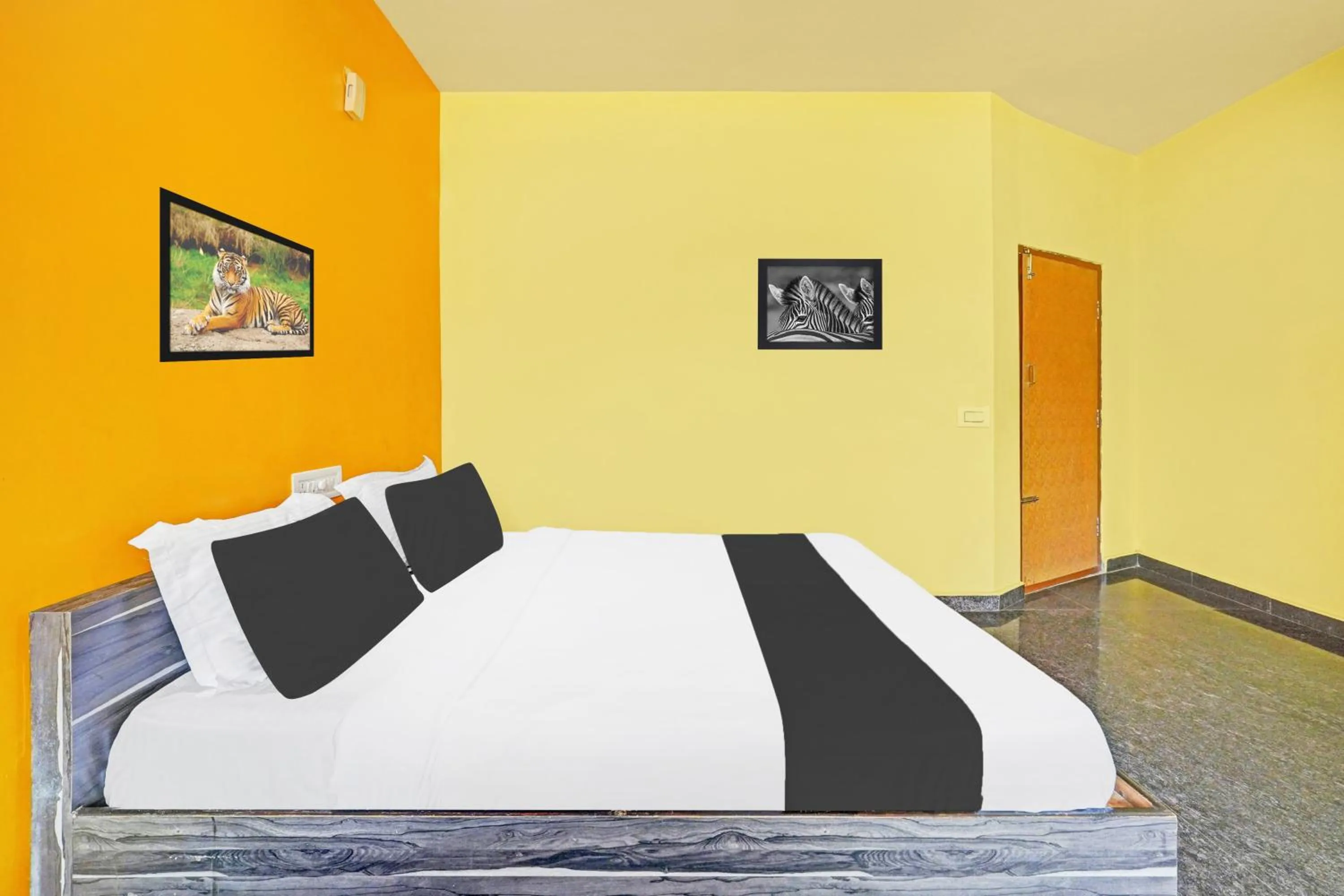 Bedroom, Bed in Super Collection O Coorg