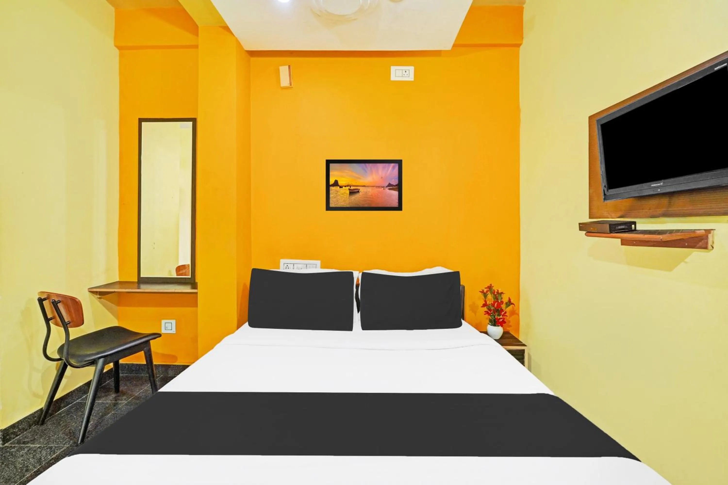 Bedroom, Bed in Super Collection O Coorg