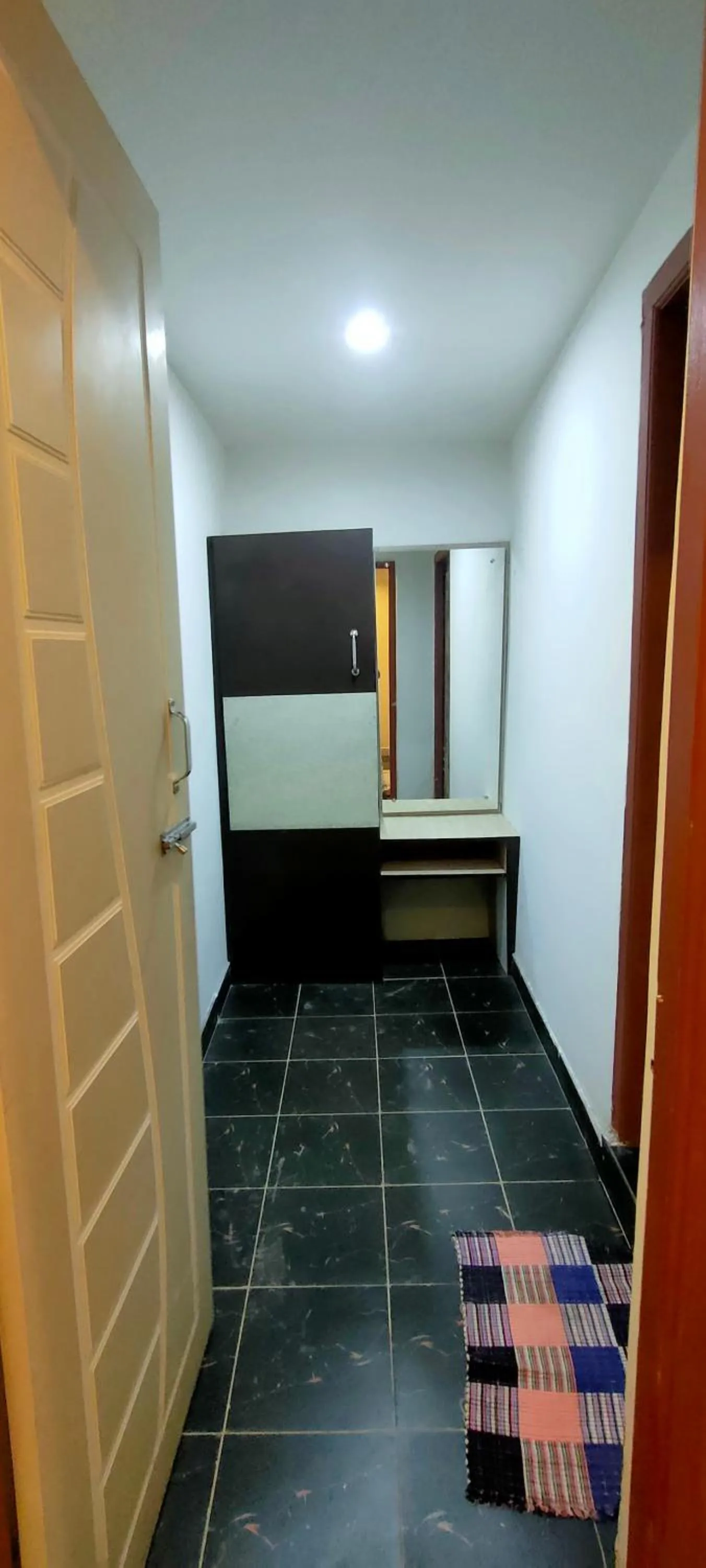 Srirathna Temple View Inn