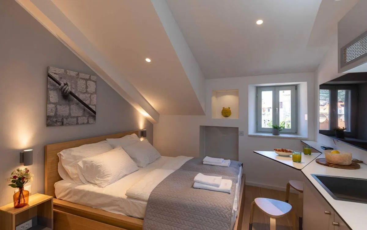 Bedroom, Bed in Old Town Apartments u nikse