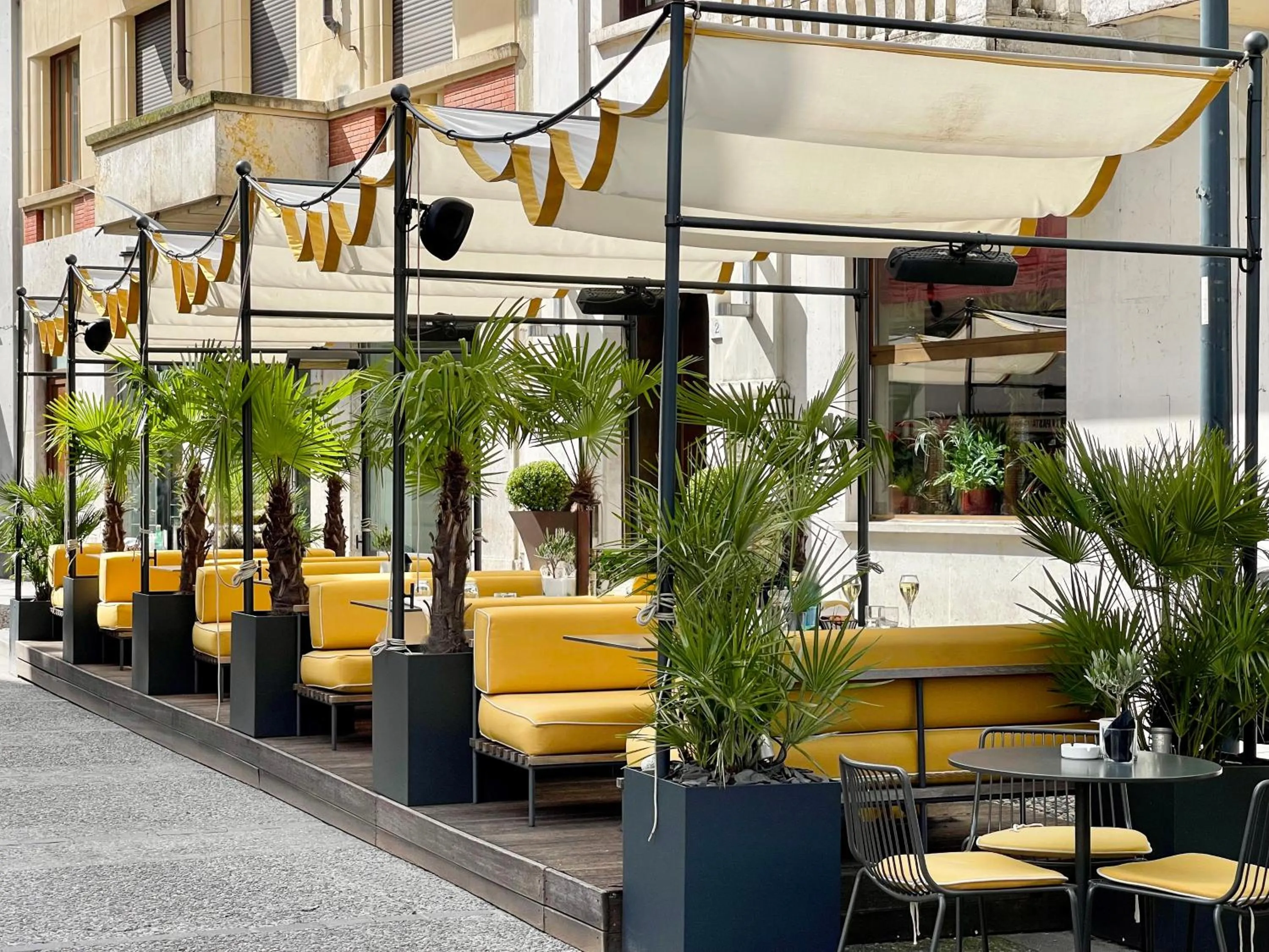 Restaurant/places to eat in Posta Design Hotel