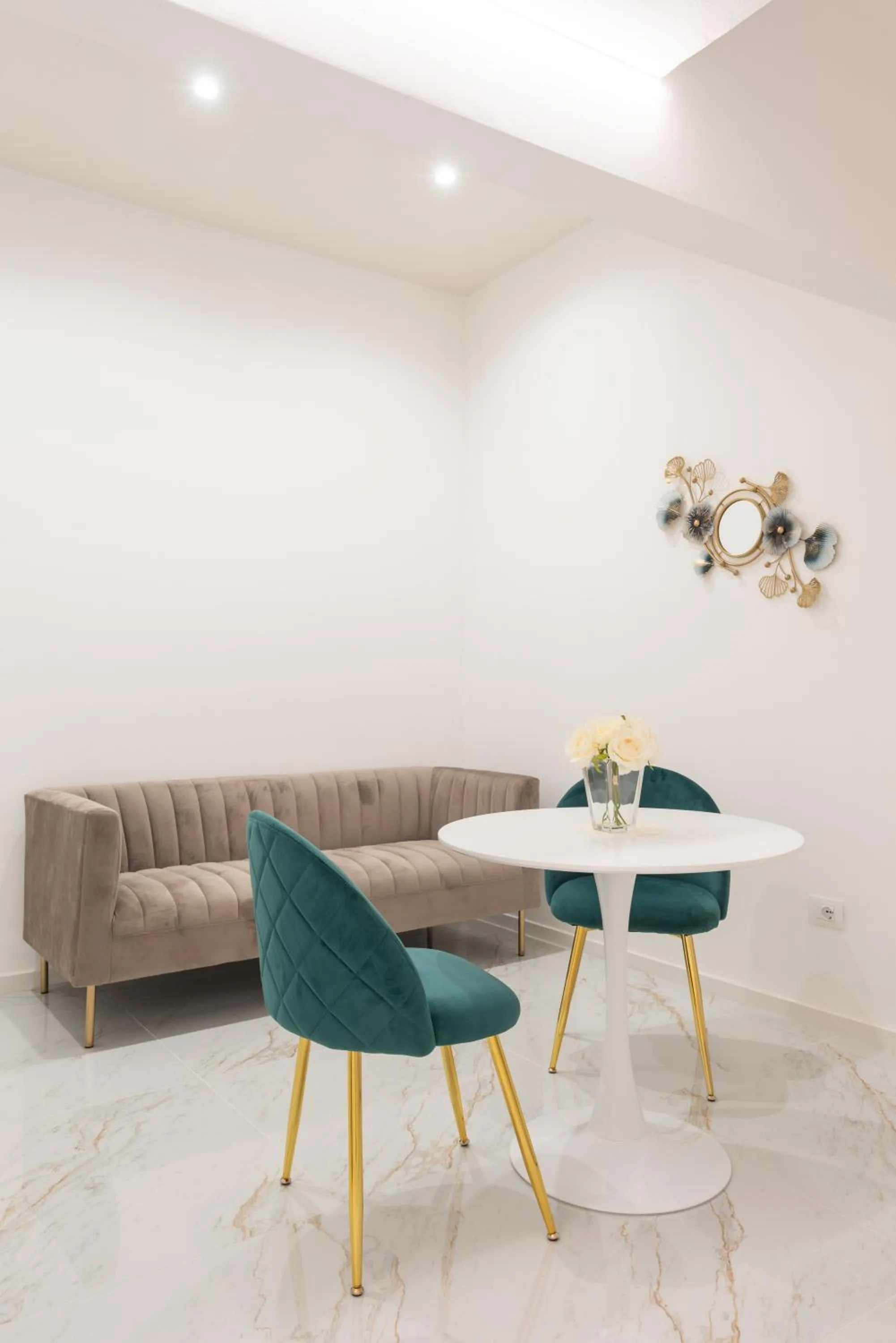 Seating area in Quattro Perle