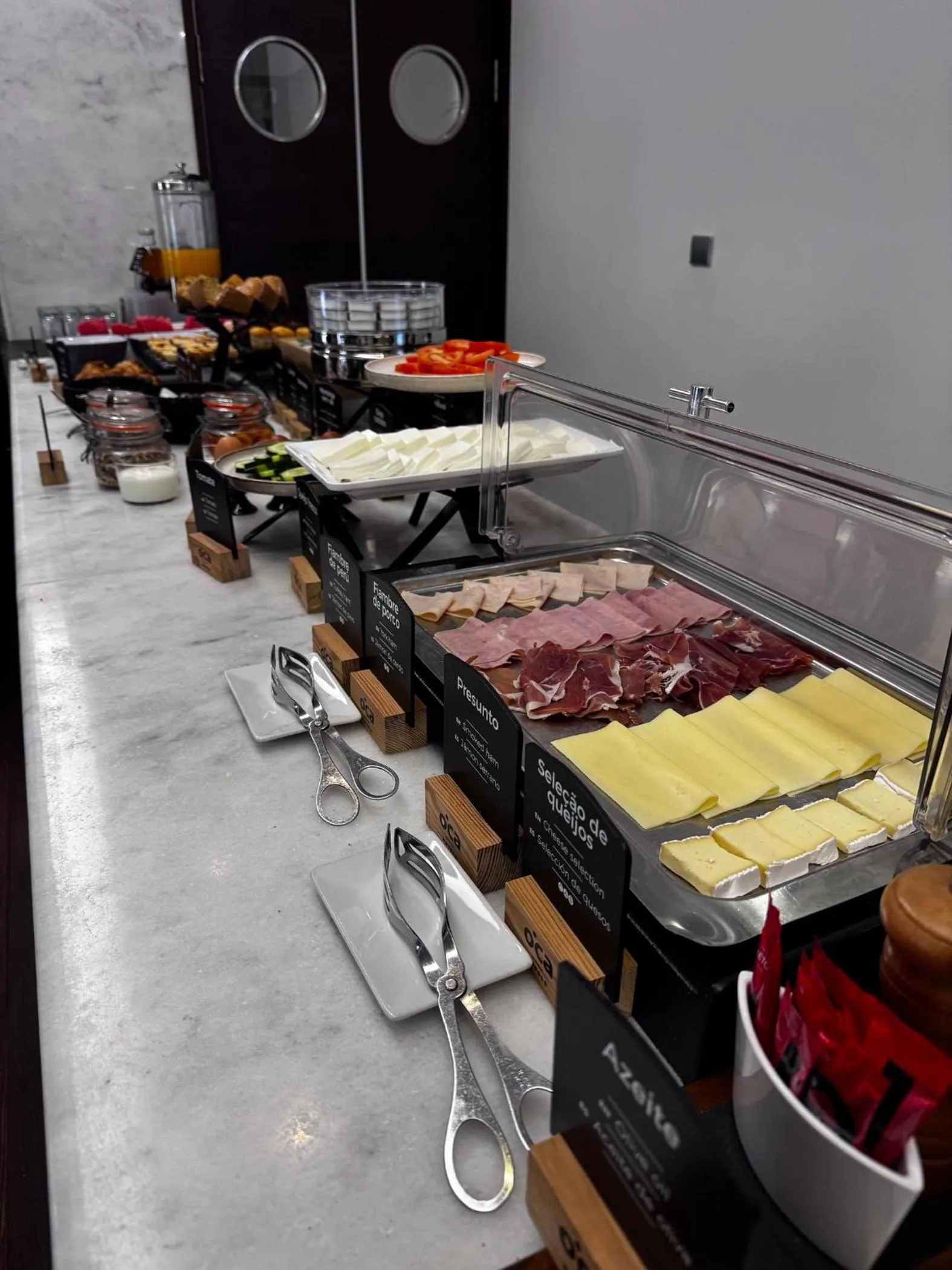 Breakfast in Oca Ribeira do Porto Hotel