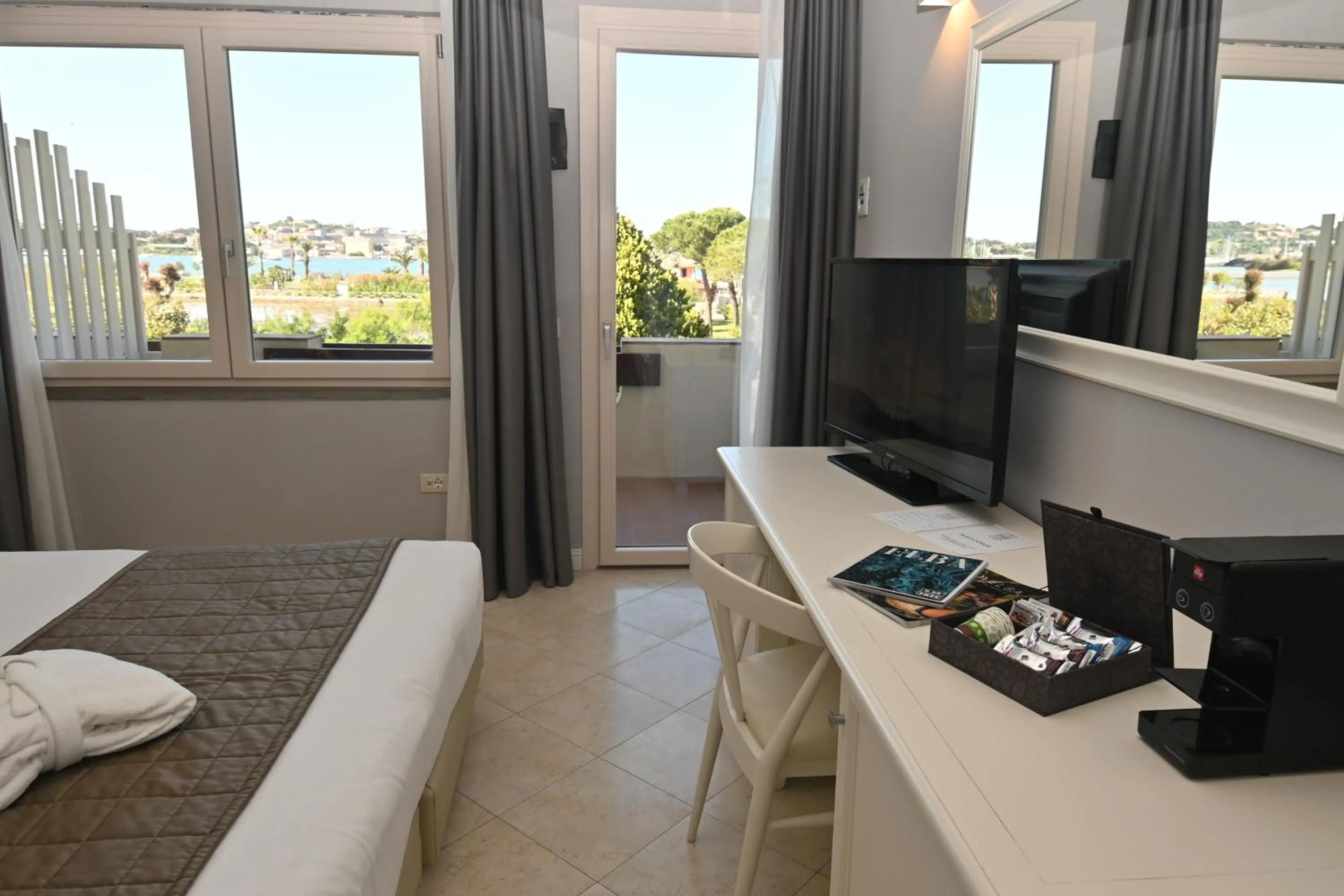 Bedroom in Hotel Airone isola d'Elba