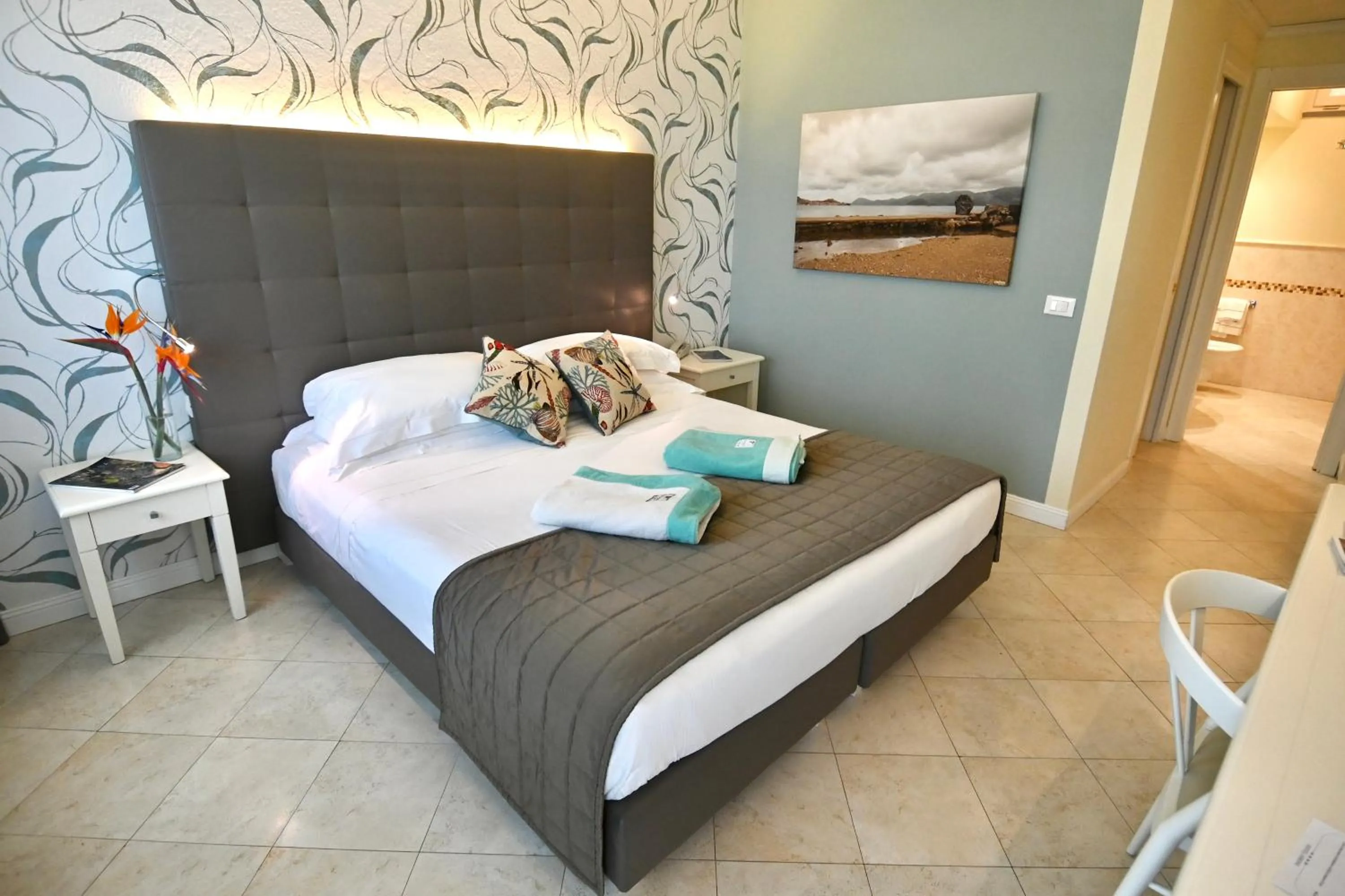 Bedroom, Bed in Hotel Airone isola d'Elba