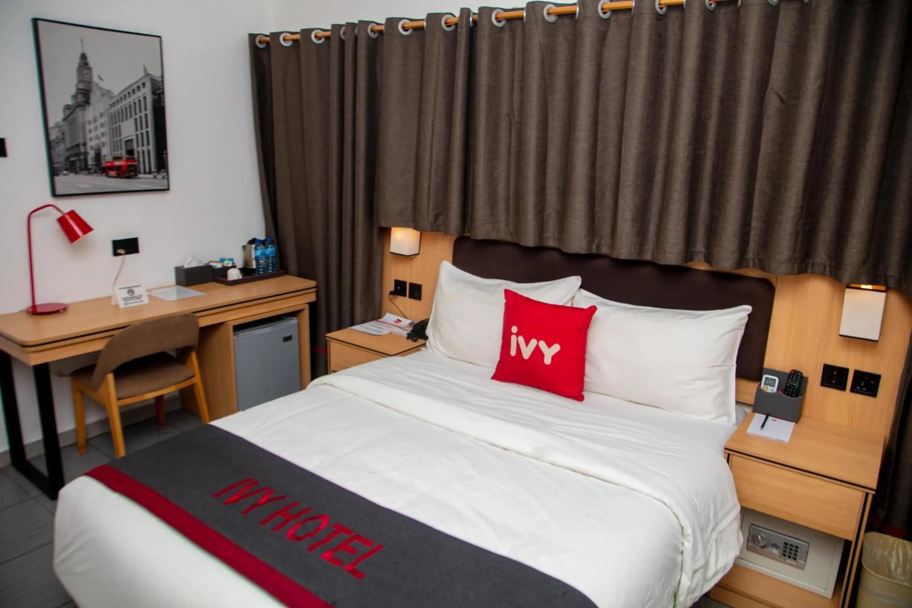 Single Room with Bathroom in Ivy Hotel Emerald Single Room with Bathroom in Ivy Hotel Emerald