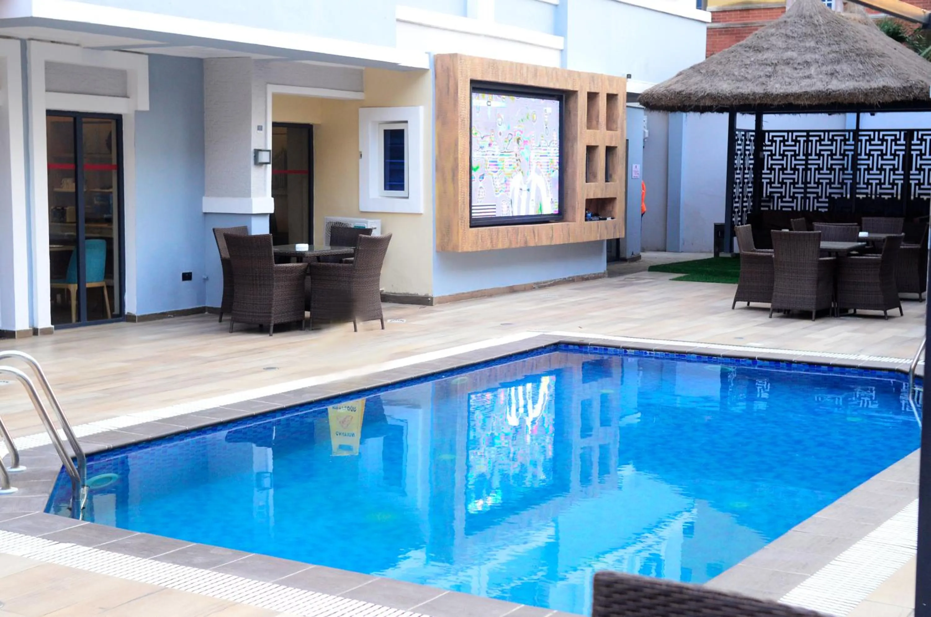 Swimming pool in Ivy Hotel Emerald