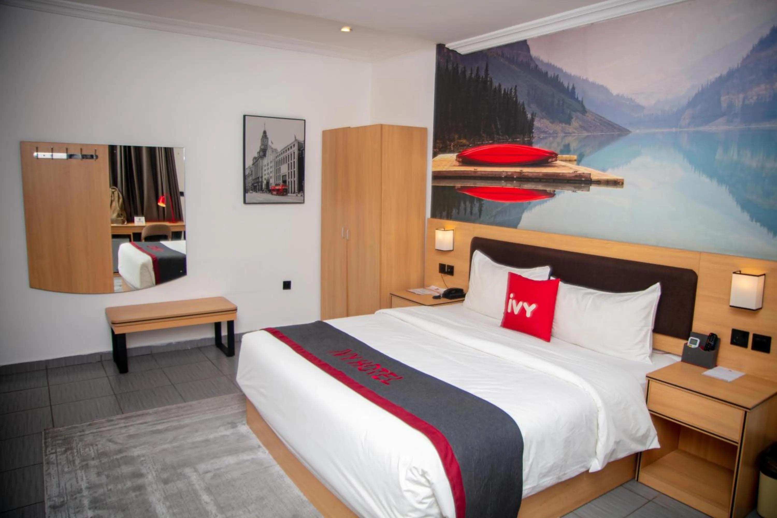 Bed in Ivy Hotel Emerald