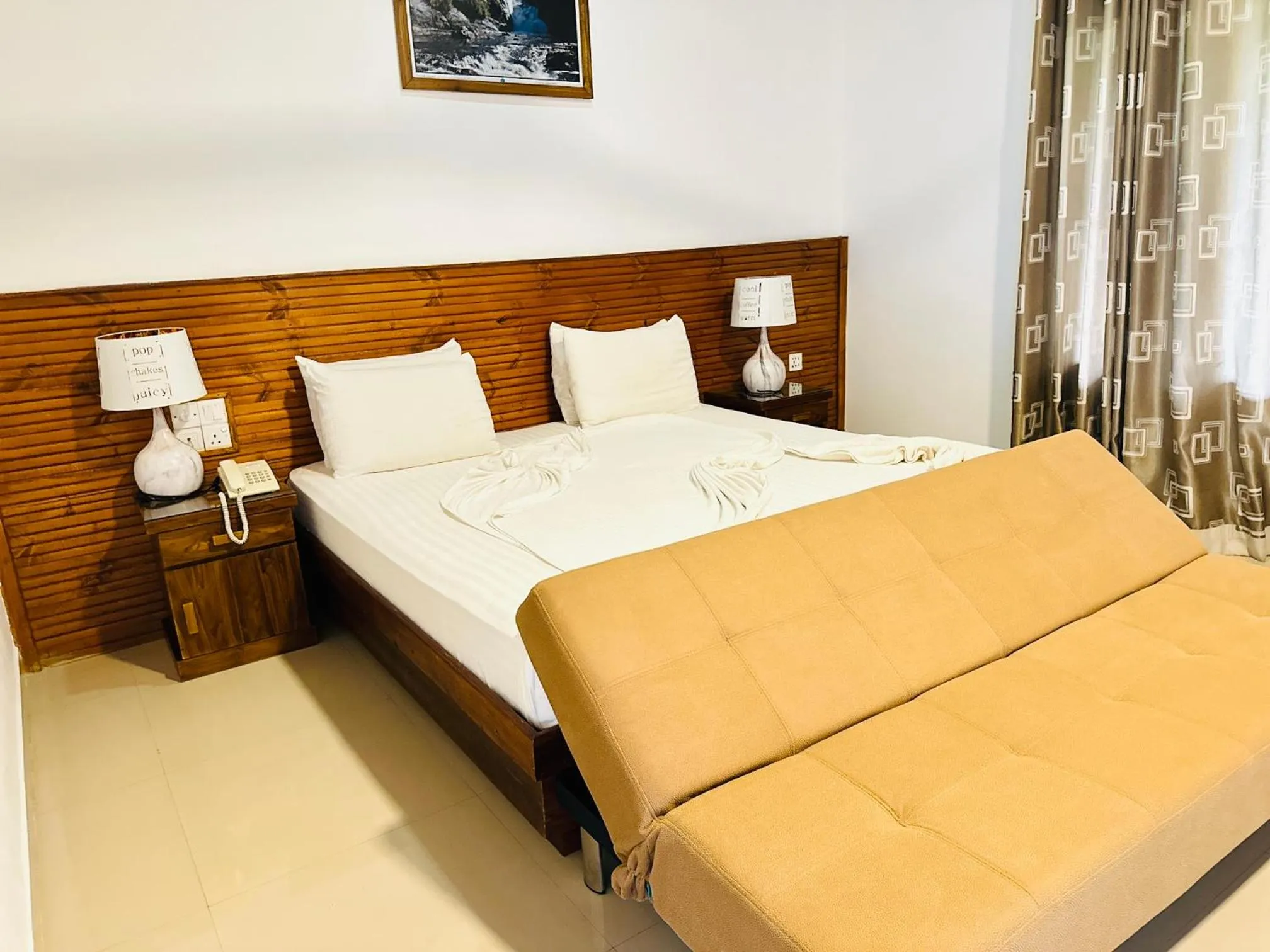 Bed in Gamodh Citadel Resort