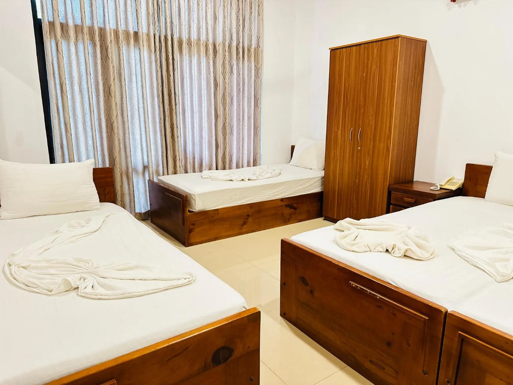 Bed in Gamodh Citadel Resort