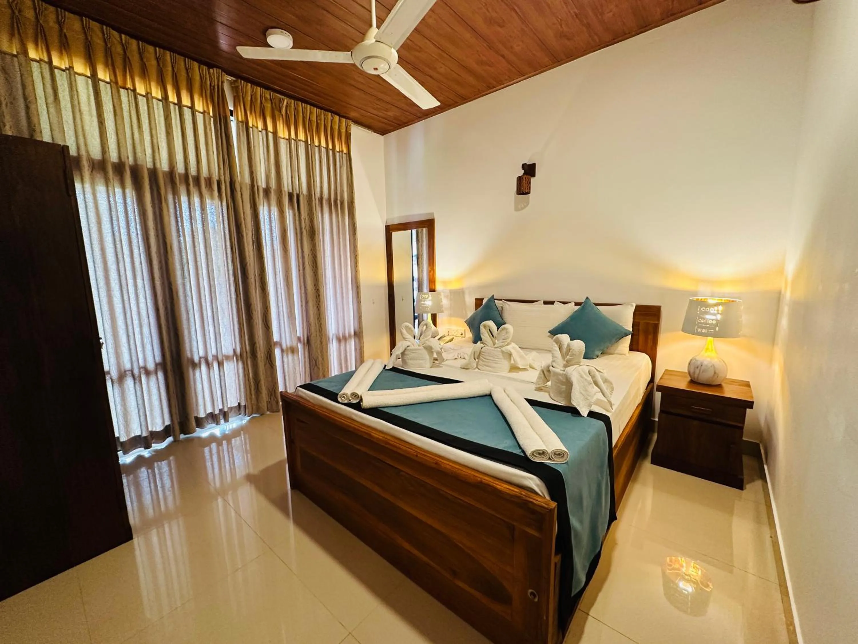 Bed in Gamodh Citadel Resort