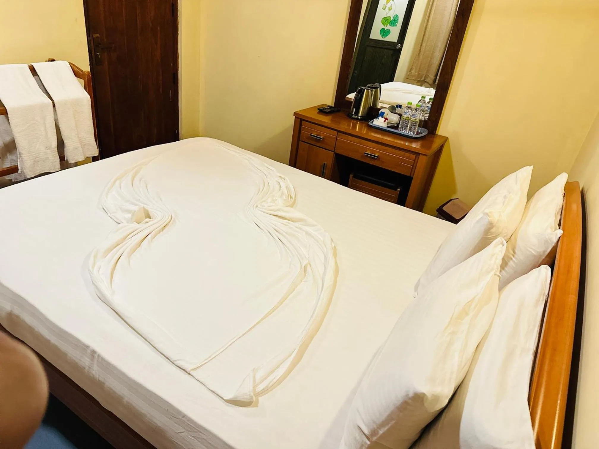 Bed in Gamodh Citadel Resort