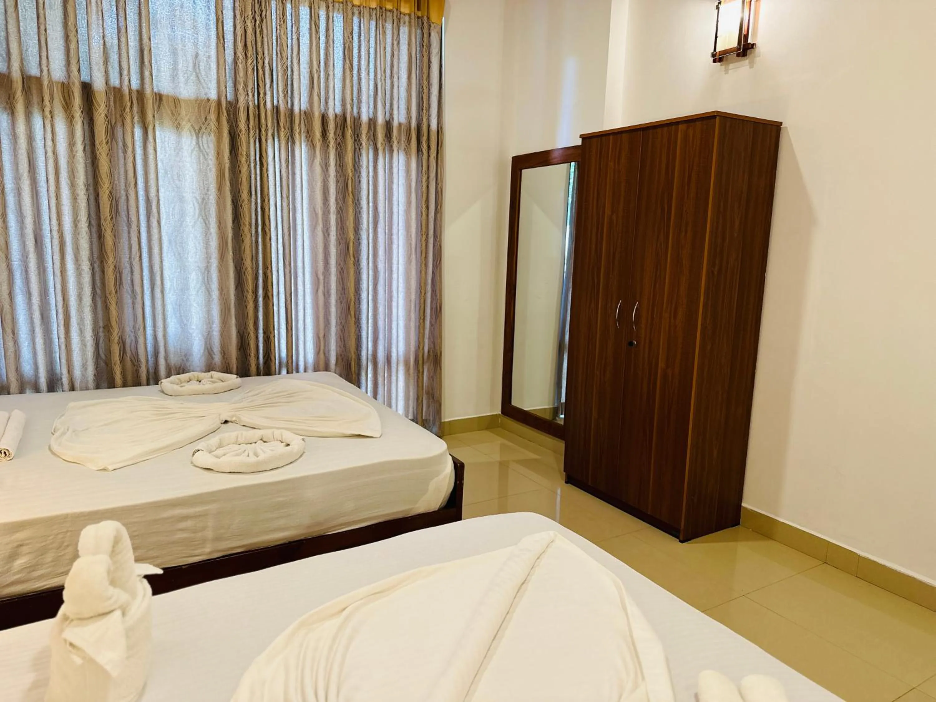 Bed in Gamodh Citadel Resort