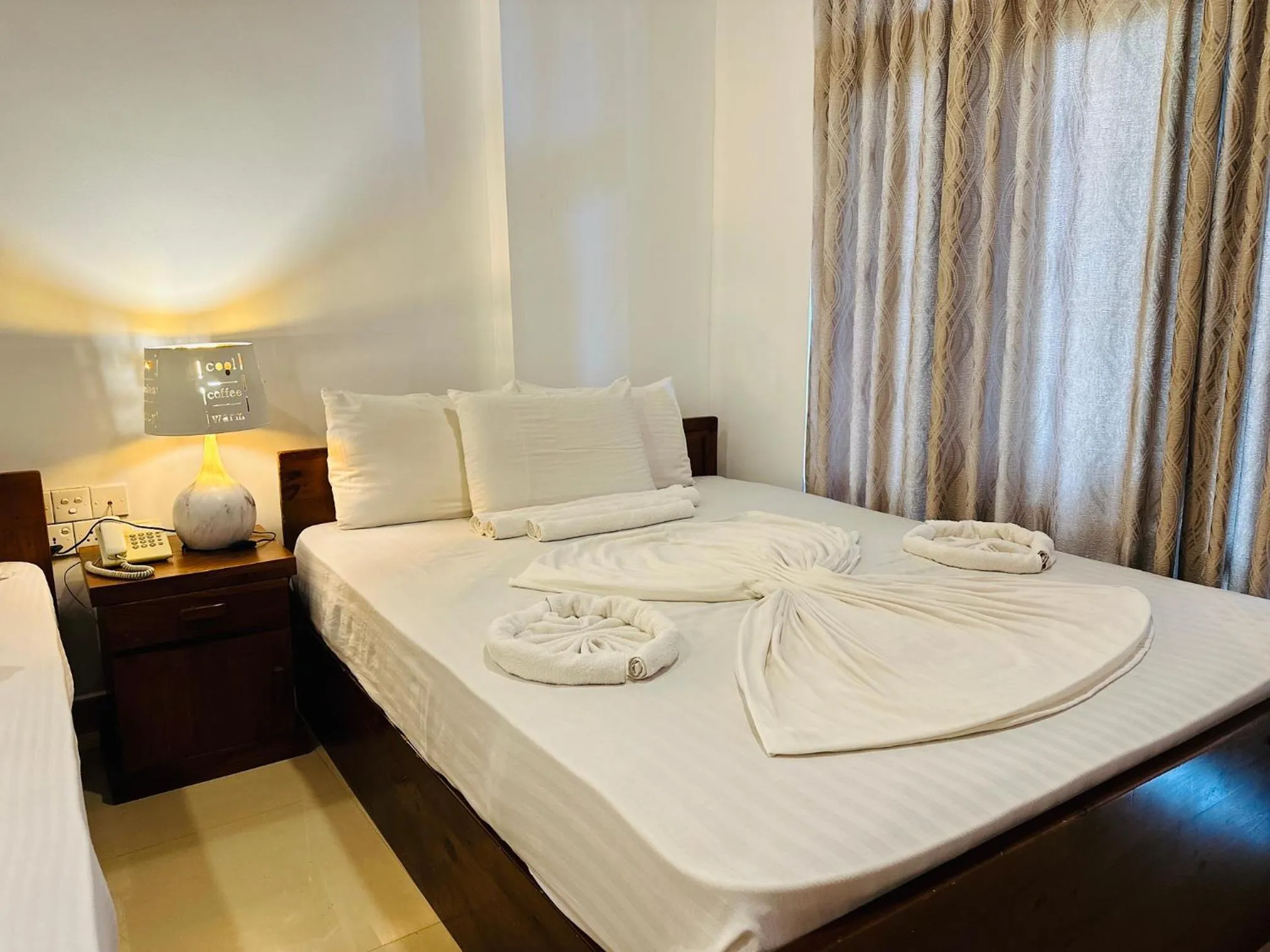 Bed in Gamodh Citadel Resort