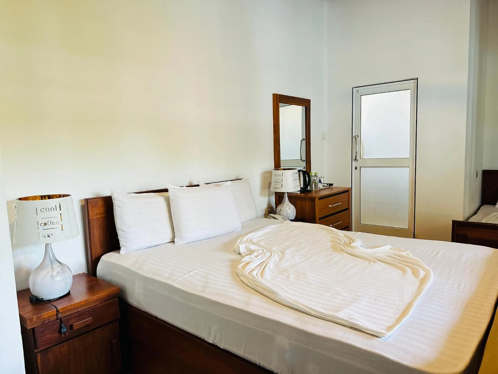 Bed in Gamodh Citadel Resort