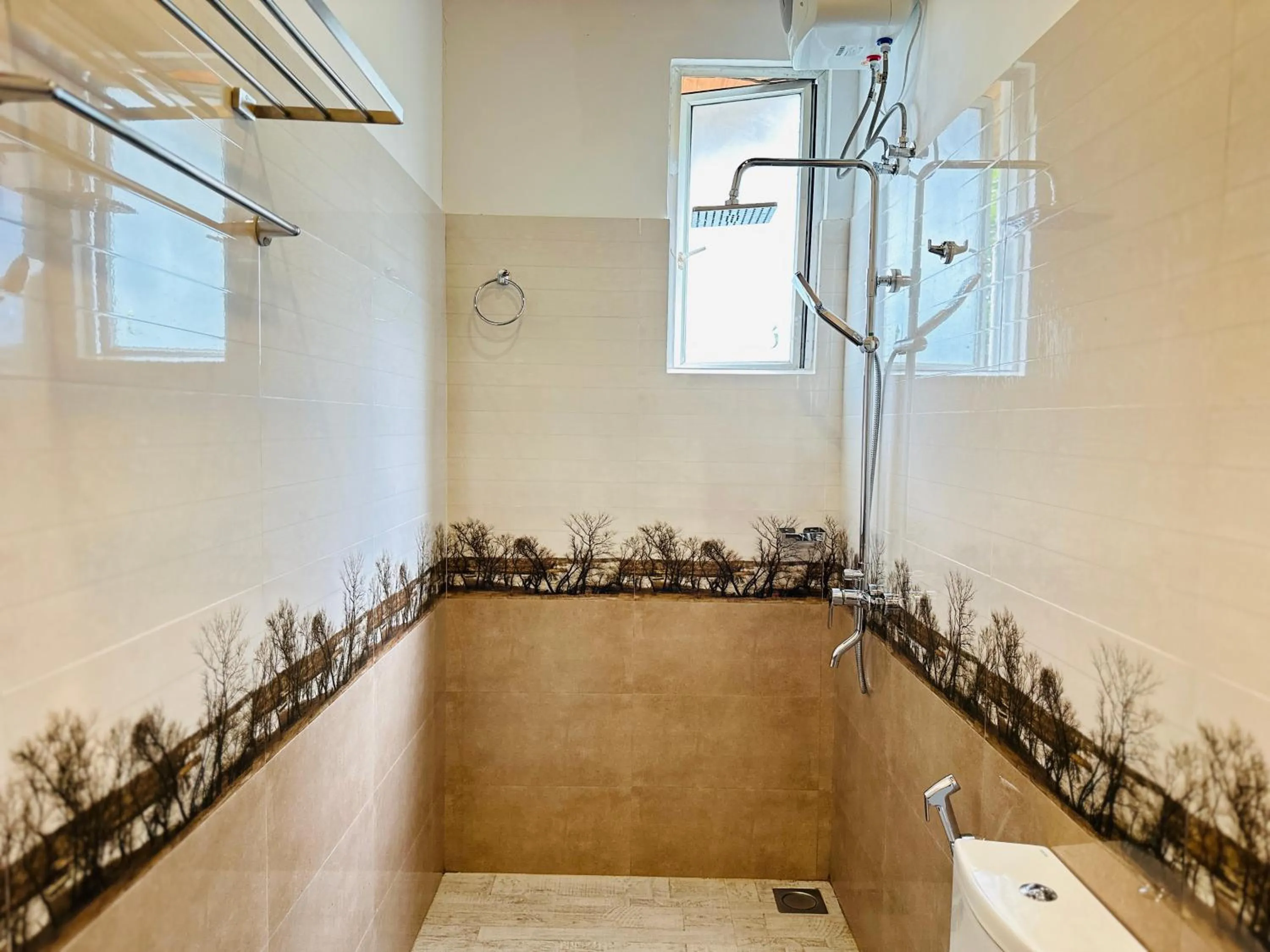 Shower in Gamodh Citadel Resort