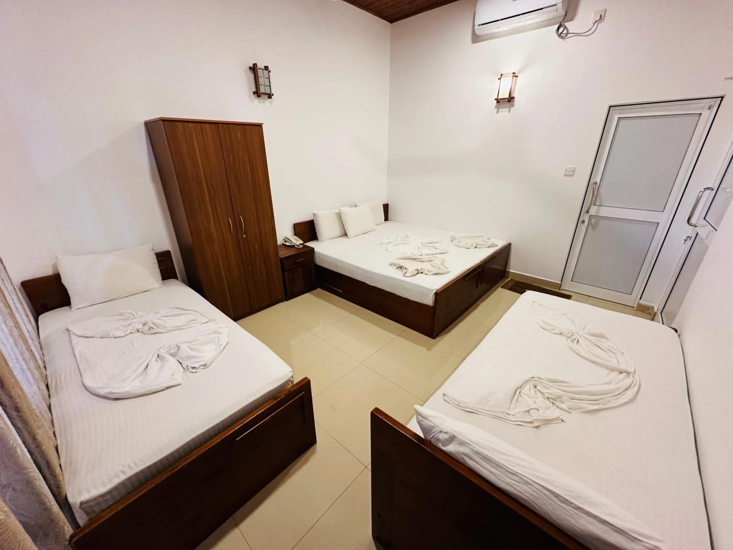 Bed in Gamodh Citadel Resort