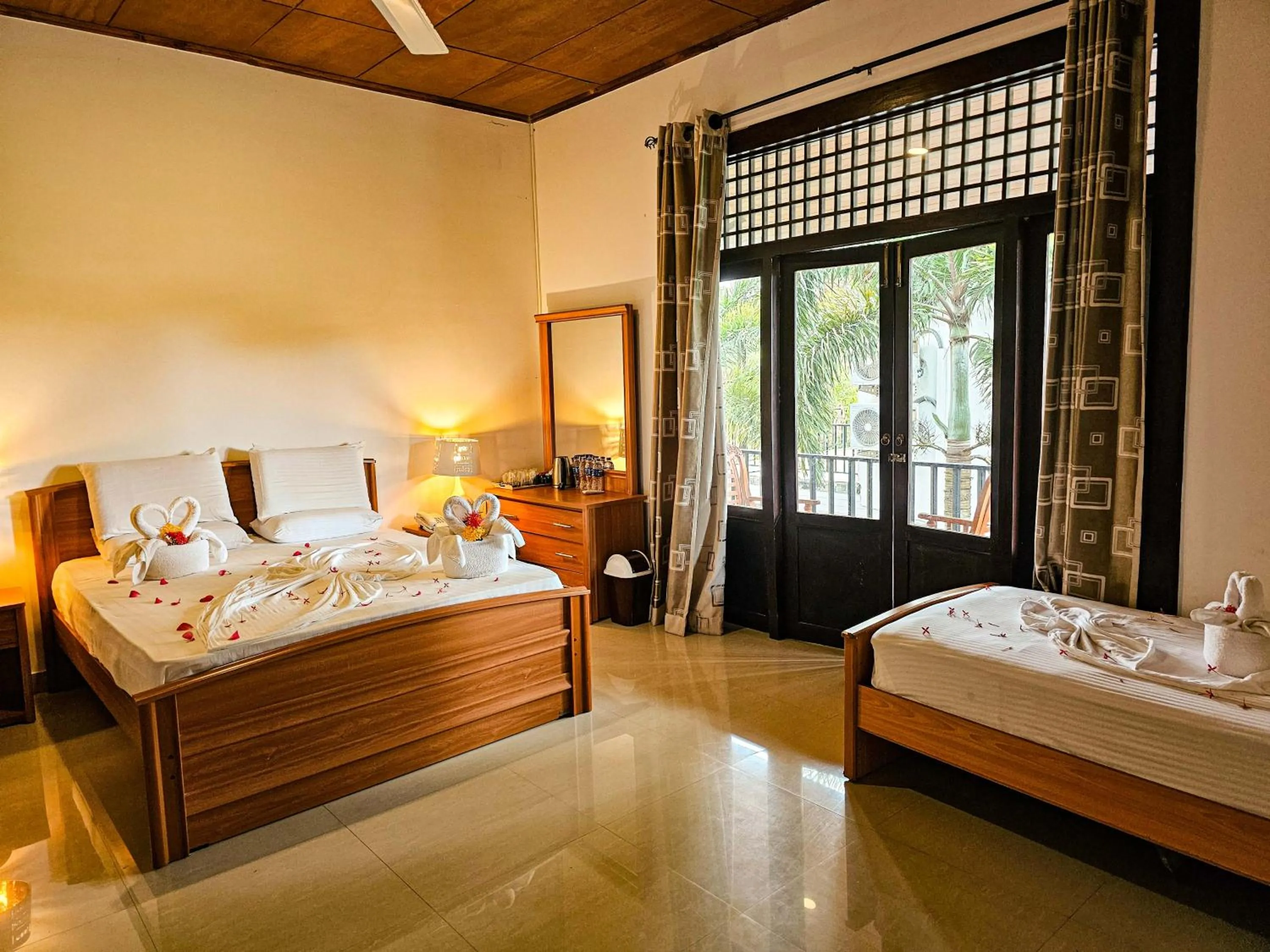 Bedroom, Bed in Gamodh Citadel Resort