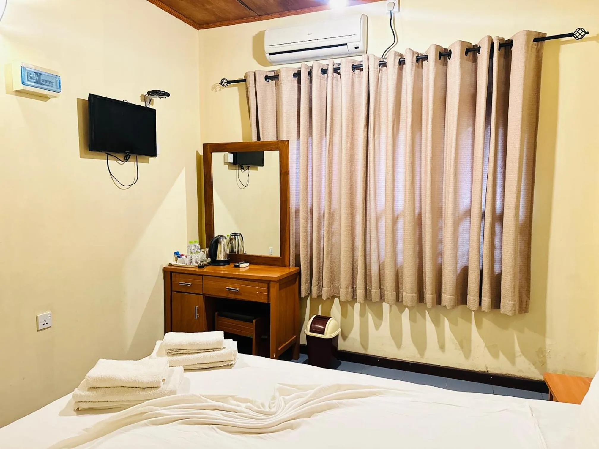 TV and multimedia, Bed in Gamodh Citadel Resort