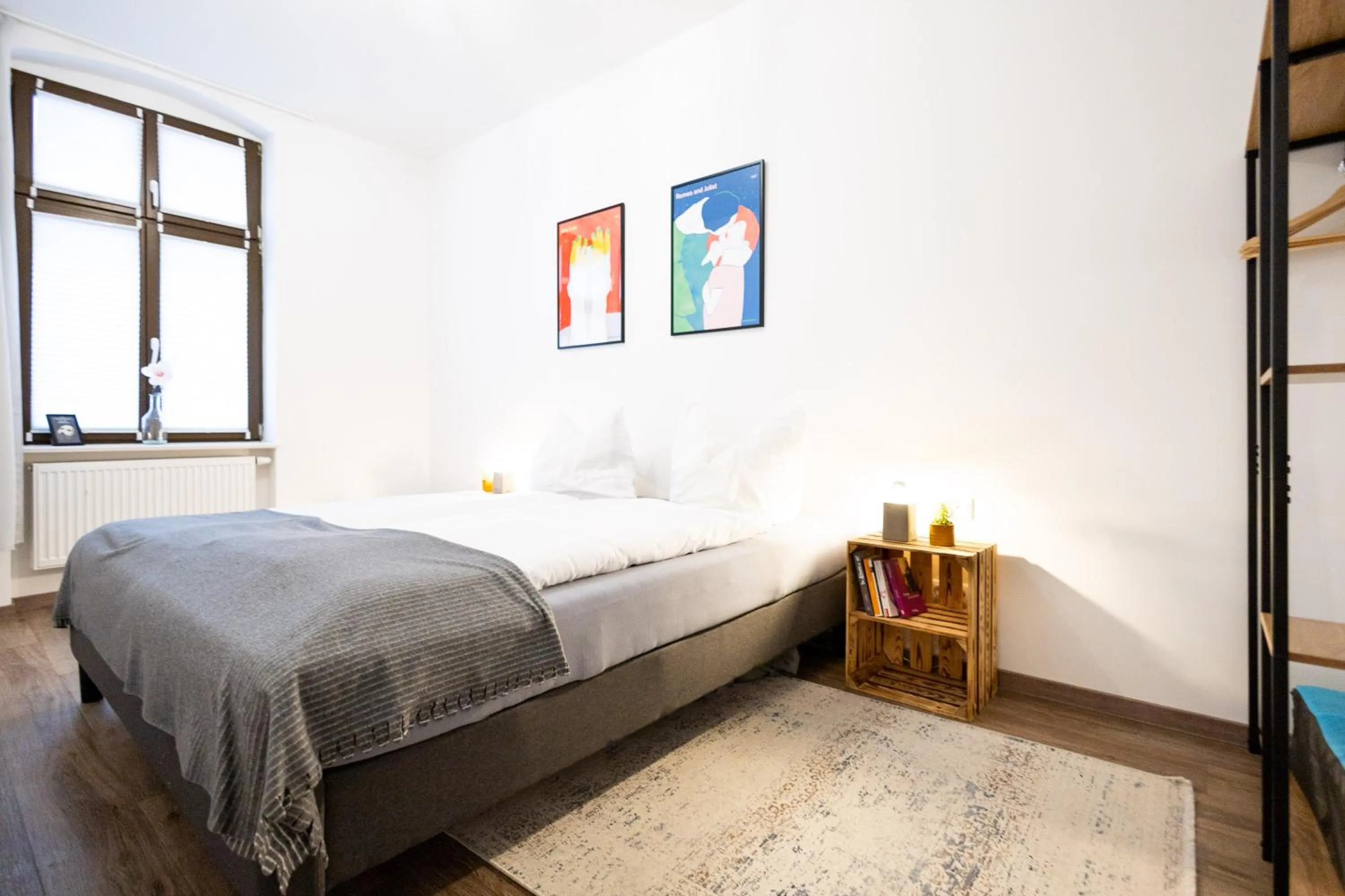 Bed in Apartments am Neuen Theater - Altstadt - Zentral - Küche - Wifi - Powered by Ko-Living