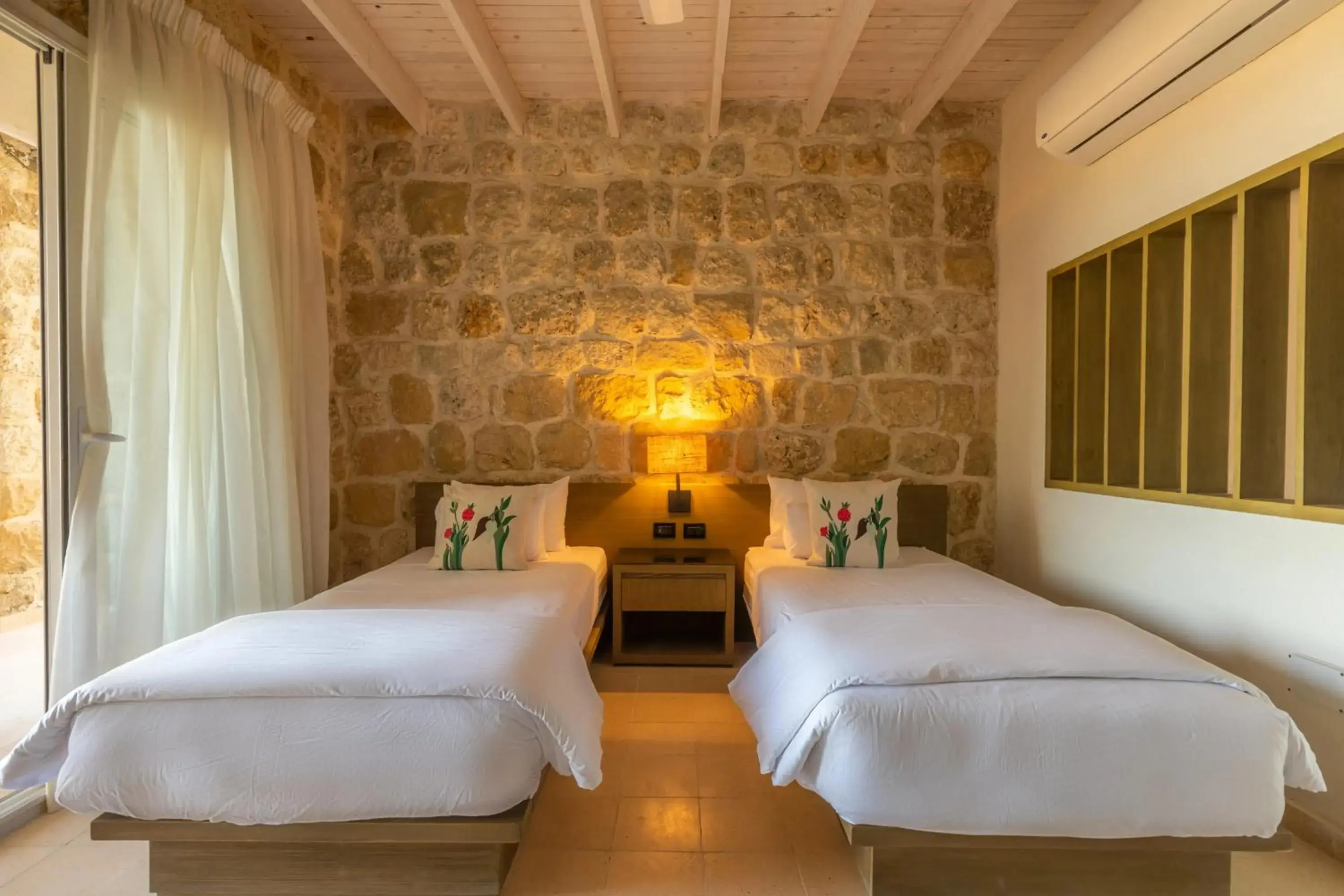 Superior Twin Room with Sea View - single occupancy in Wadi Sabarah Lodge Superior Twin Room with Sea View - single occupancy in Wadi Sabarah Lodge