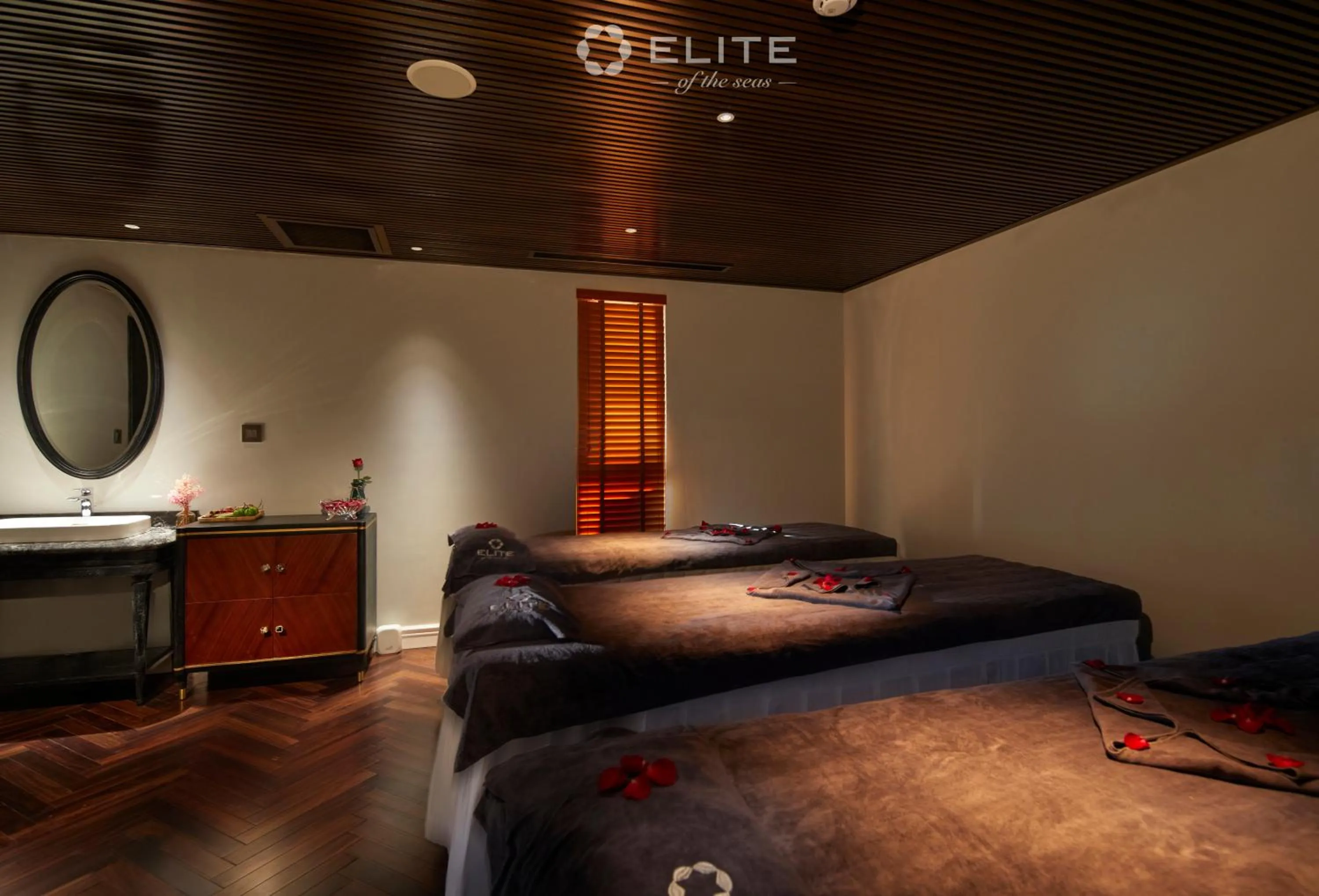 Spa and wellness centre/facilities, Bed in Elite of the Seas