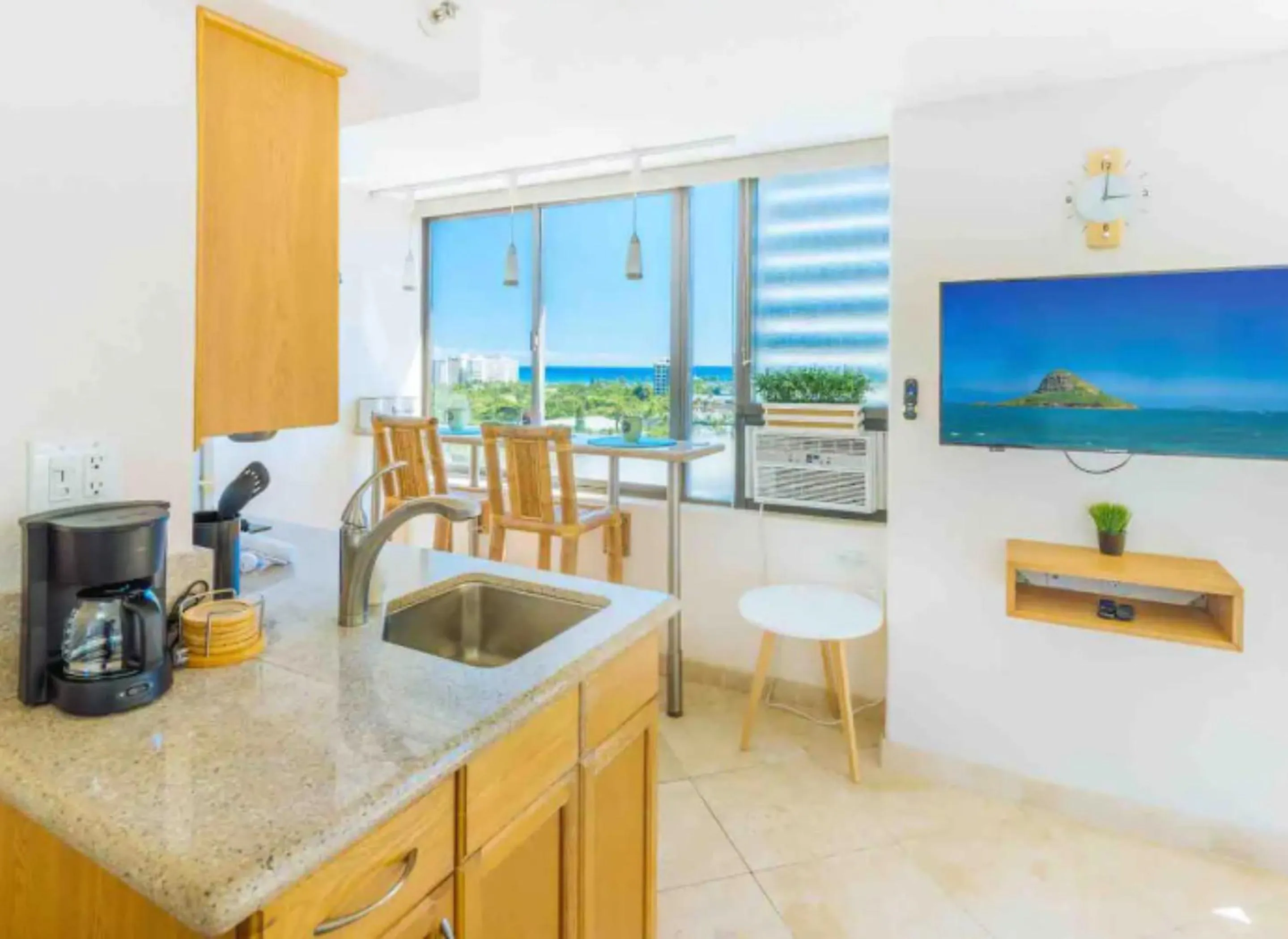 Kitchen or kitchenette in Vacation Apartments in Honolulu Hawaii
