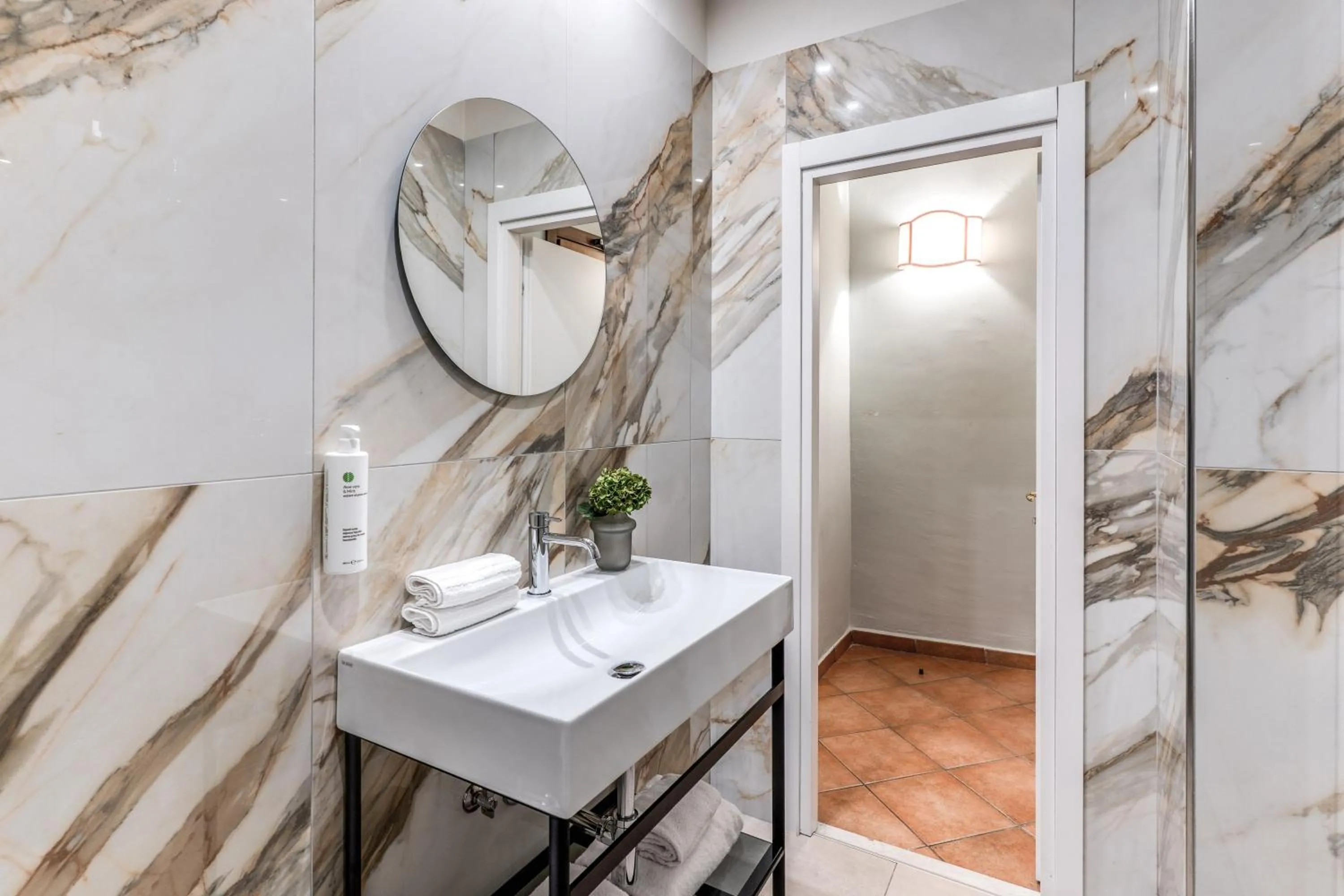 Bathroom in Hotel Galileo