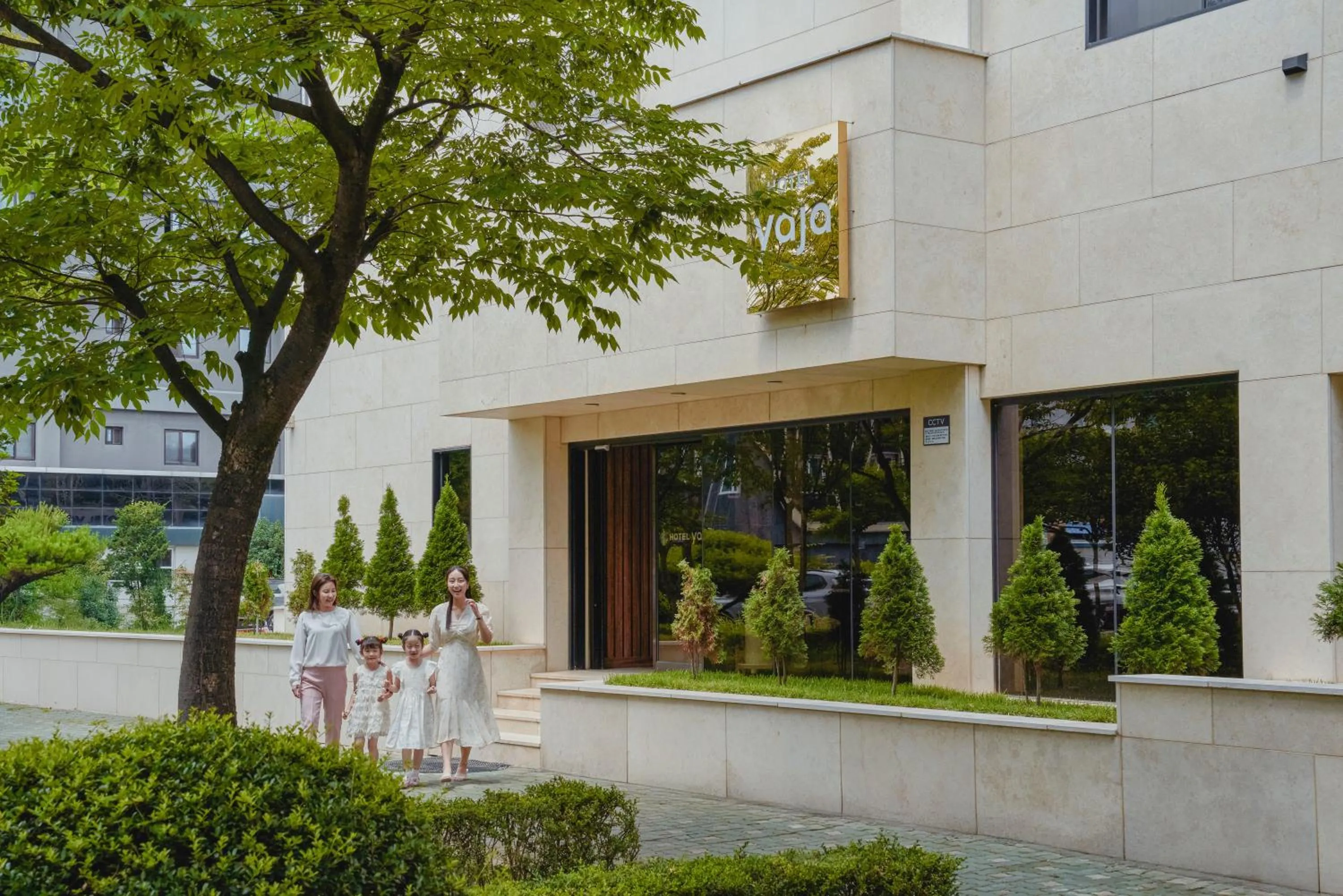 Spring in Hotel Yaja Mokpo Peace Square