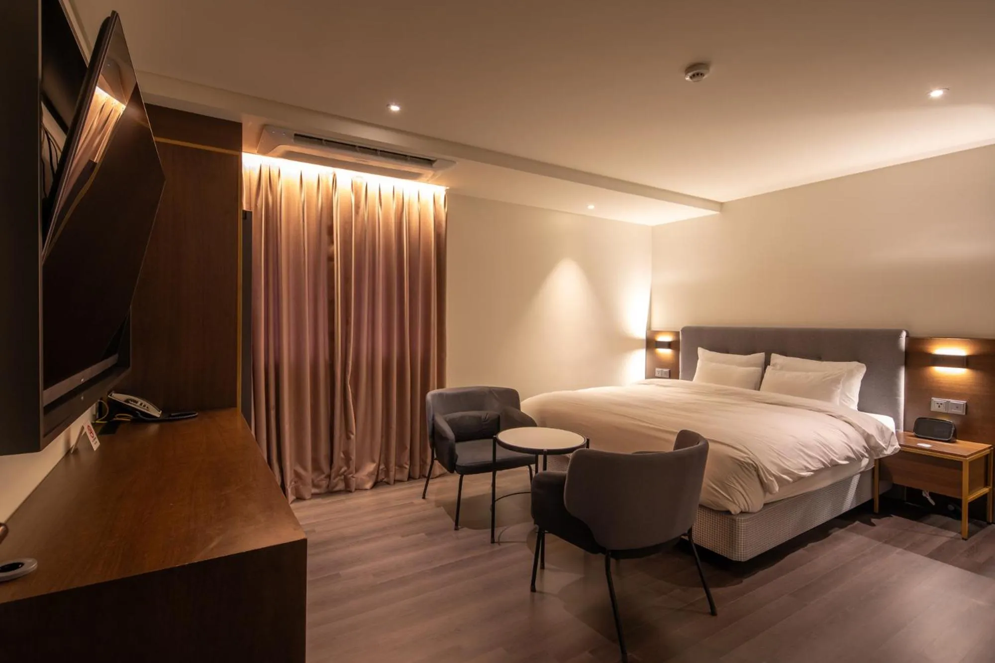 Photo of the whole room, Bed in Hotel Yaja Mokpo Peace Square