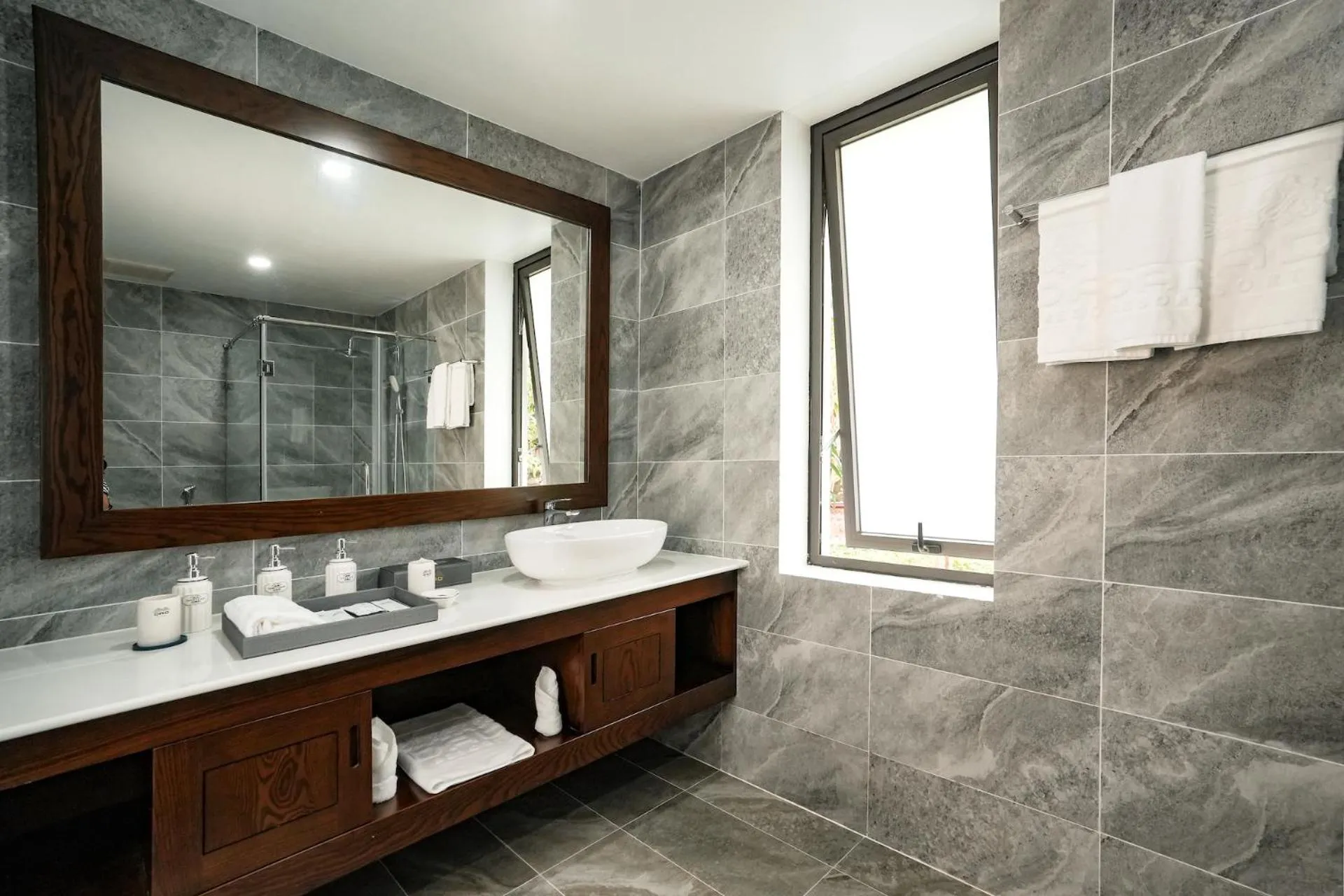 Bathroom in DAD Resort Phú Quốc