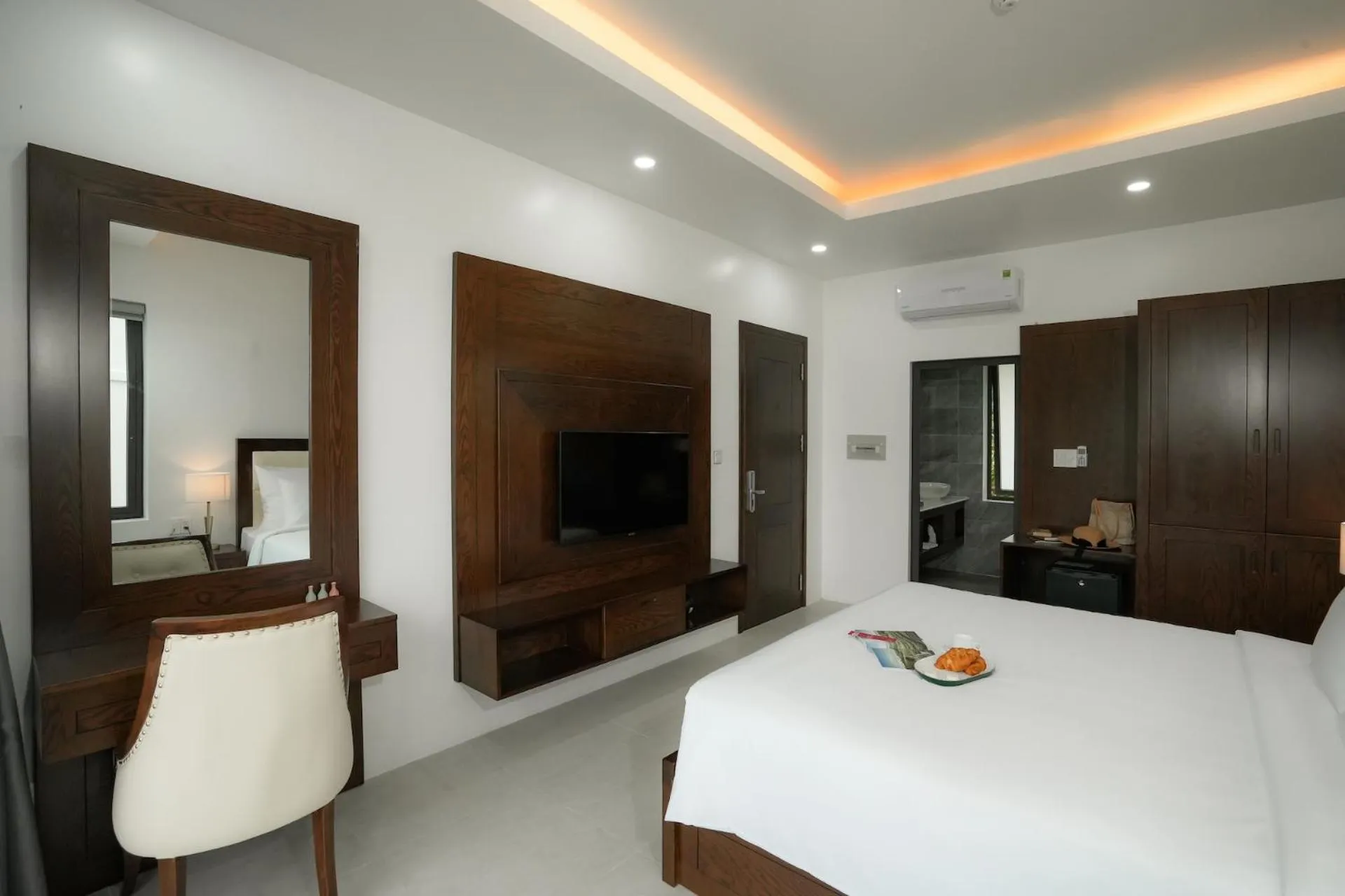 TV and multimedia, Bed in DAD Resort Phú Quốc