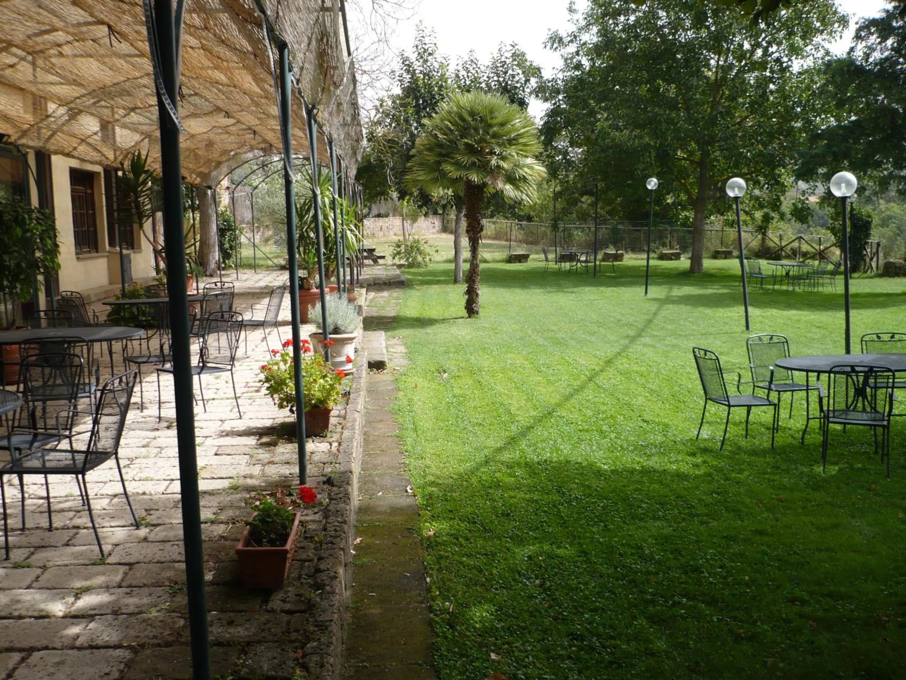 Patio in Hotel Scilla