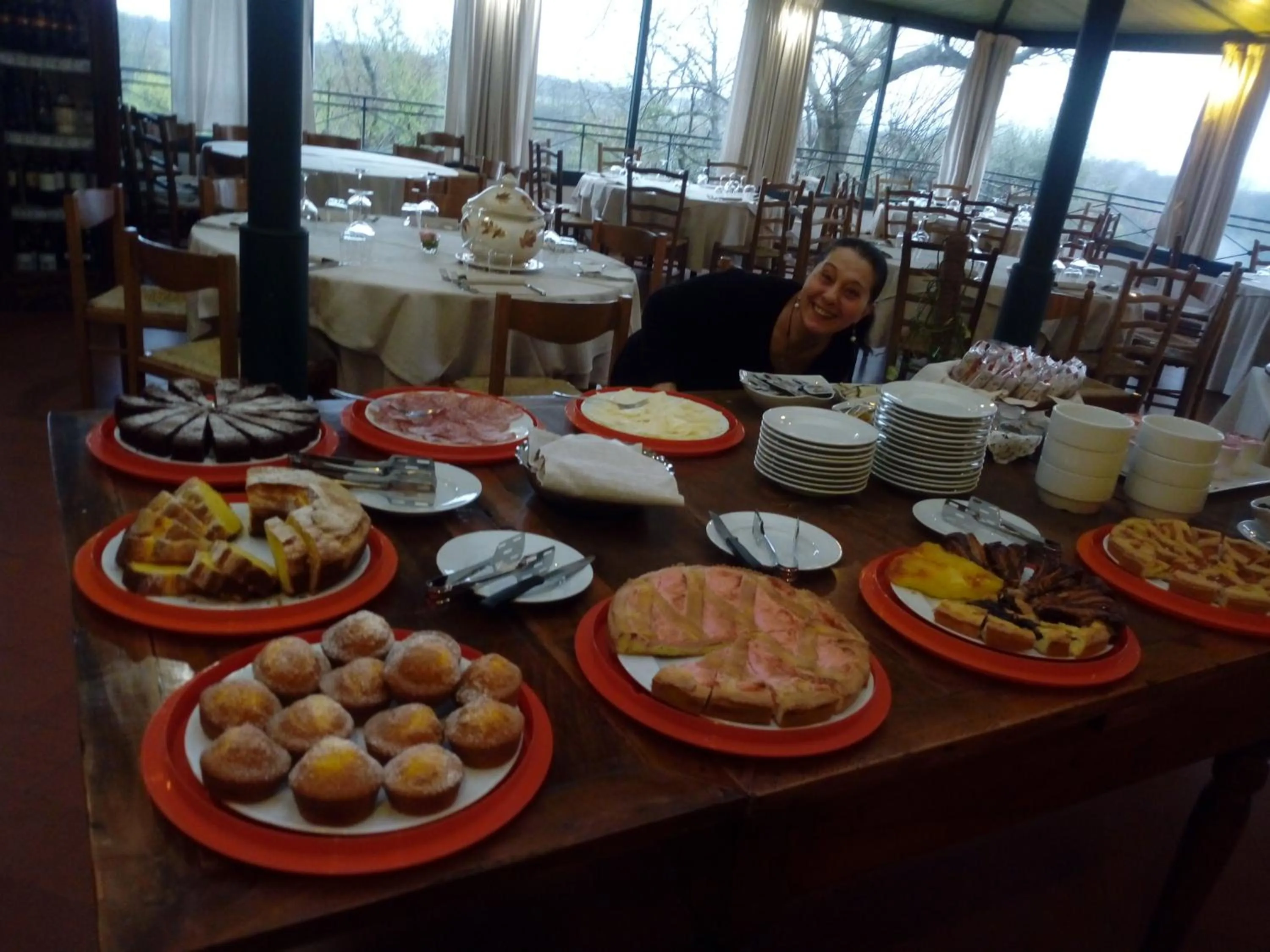 Restaurant/places to eat in Hotel Scilla