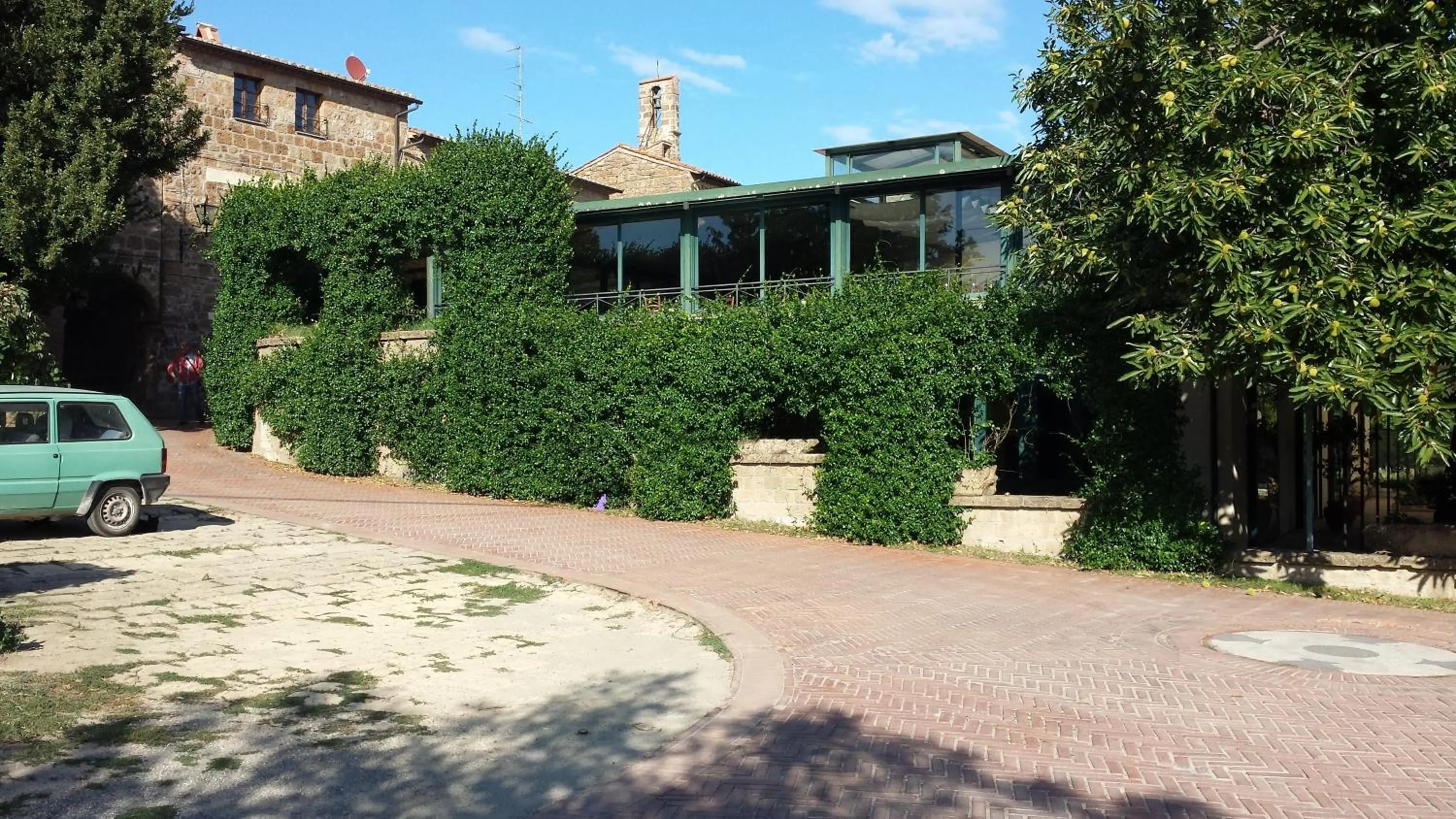 Restaurant/places to eat in Hotel Scilla