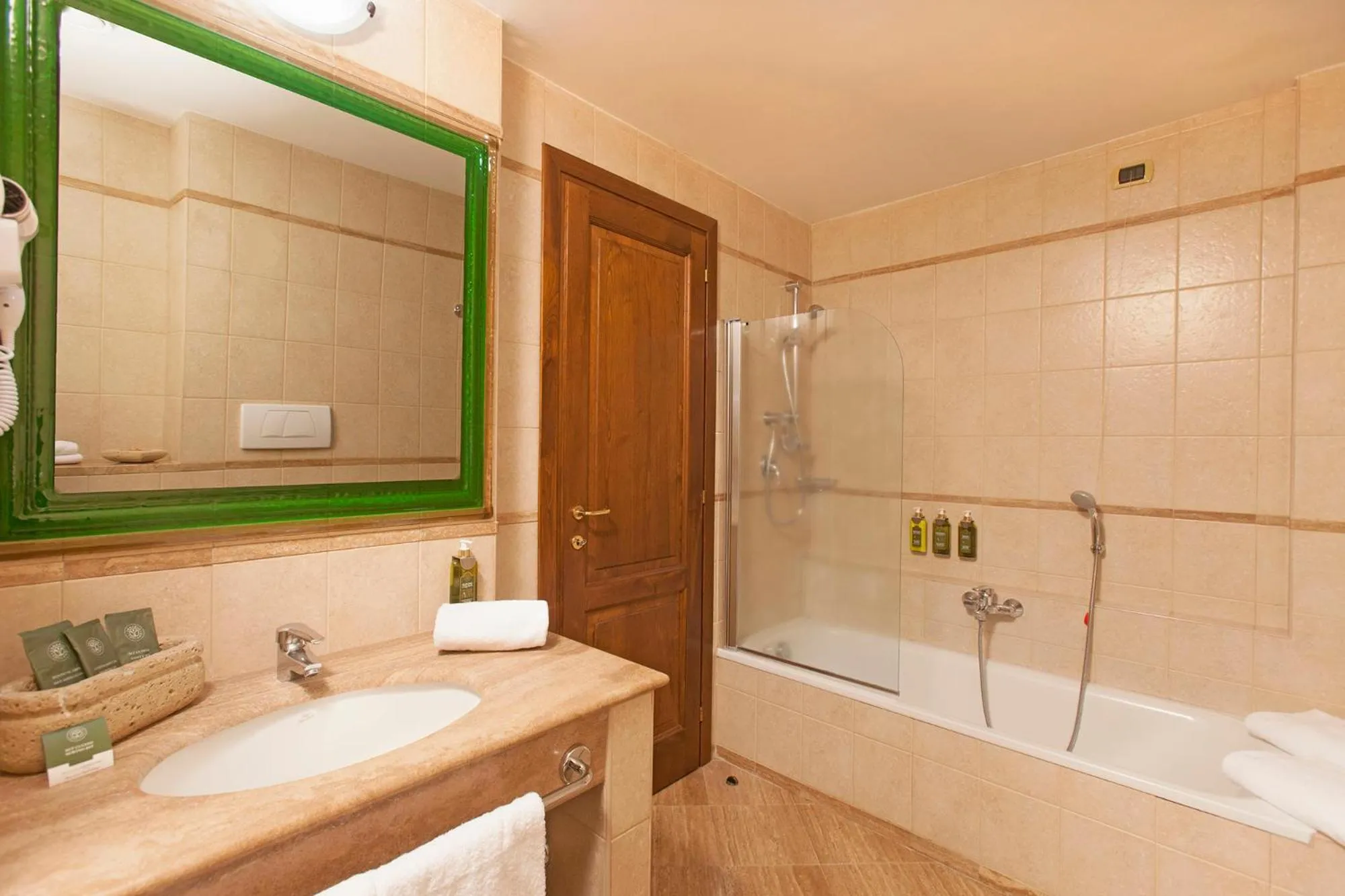 Bathroom in Sovana Hotel & Resort