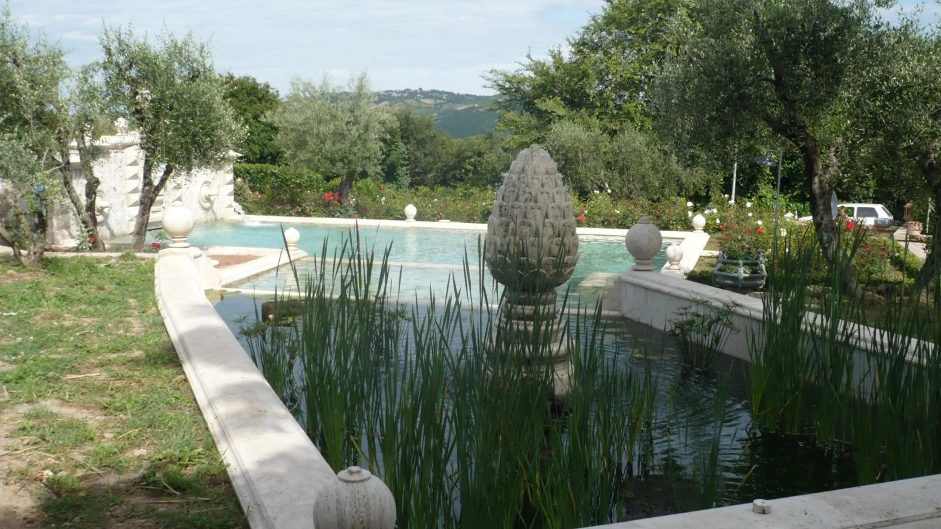 Swimming pool in Sovana Hotel & Resort