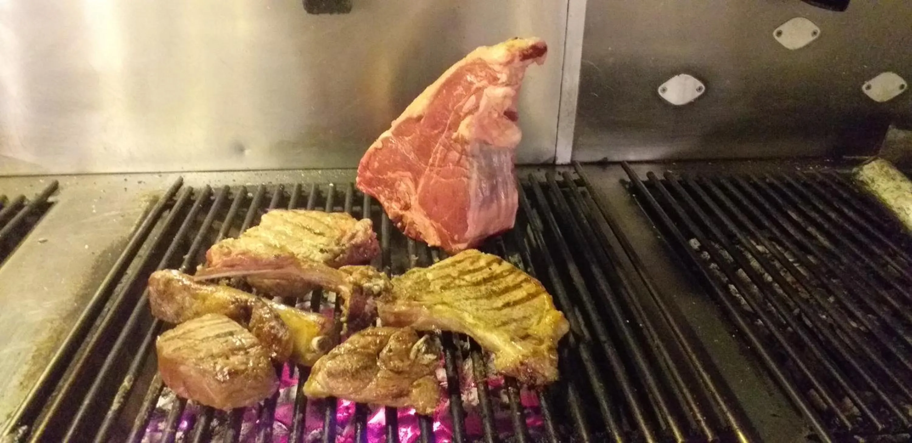 Restaurant/places to eat in Sovana Hotel & Resort