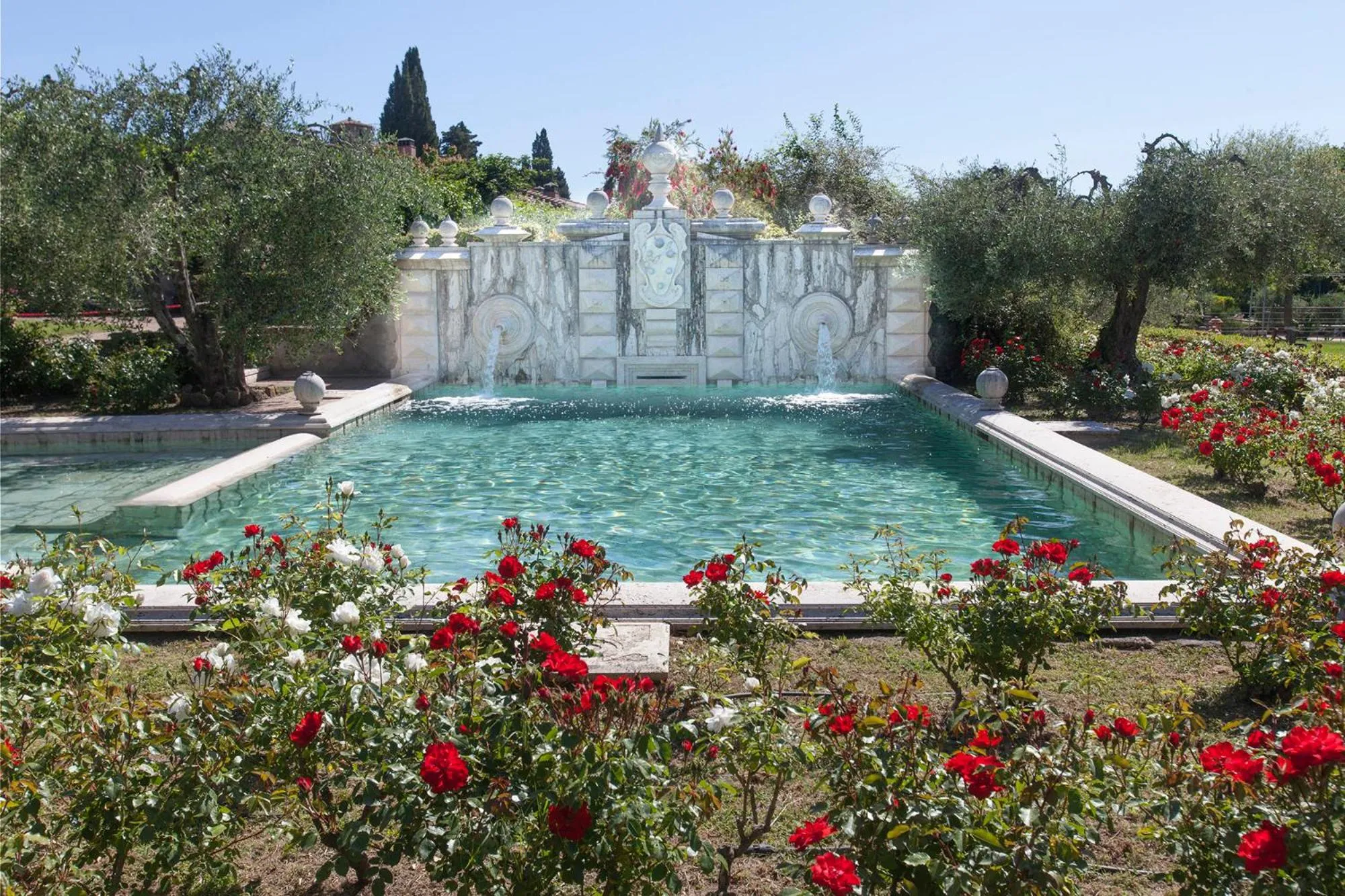 Swimming pool in Sovana Hotel & Resort