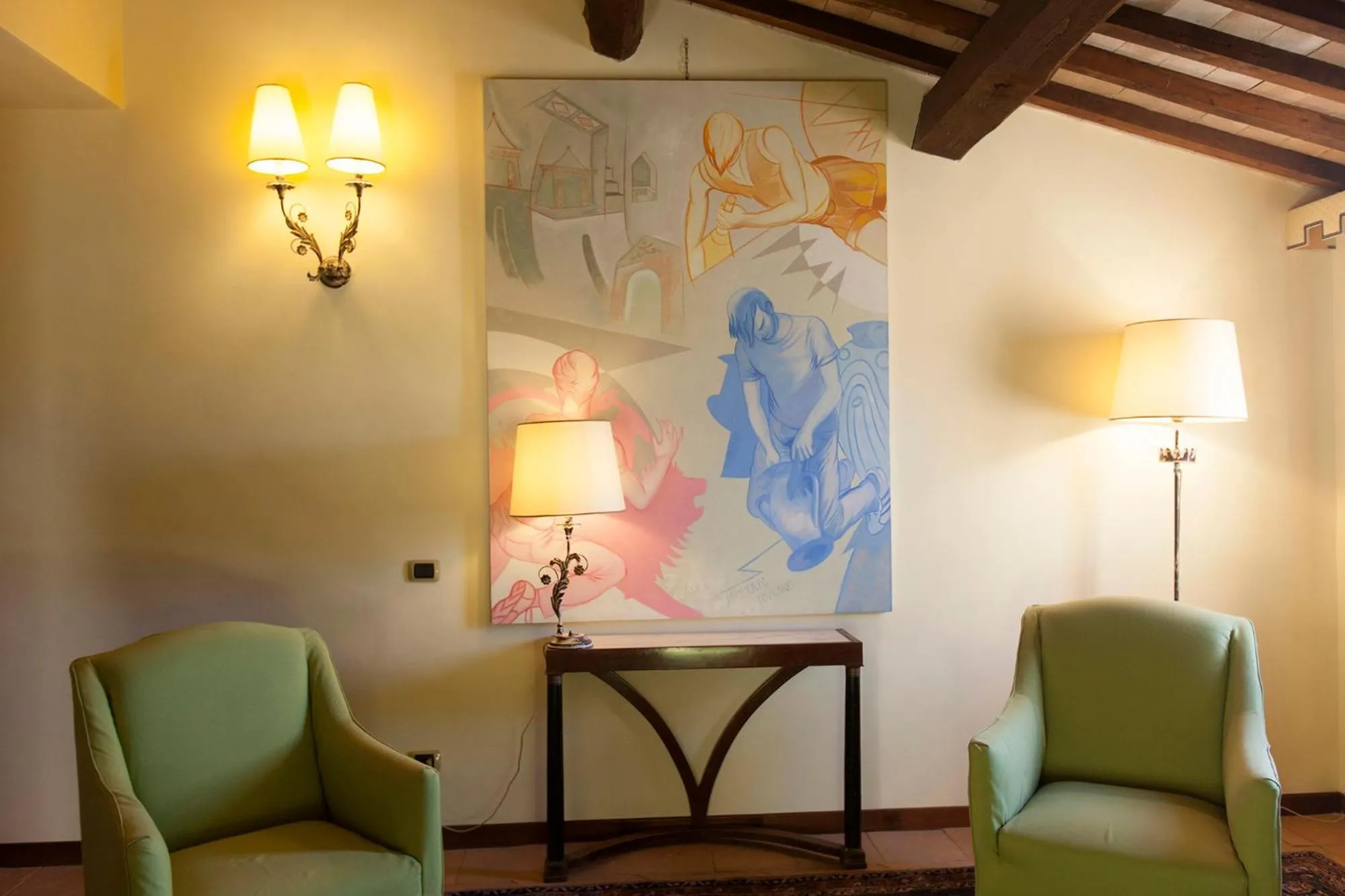 Communal lounge/ TV room in Sovana Hotel & Resort