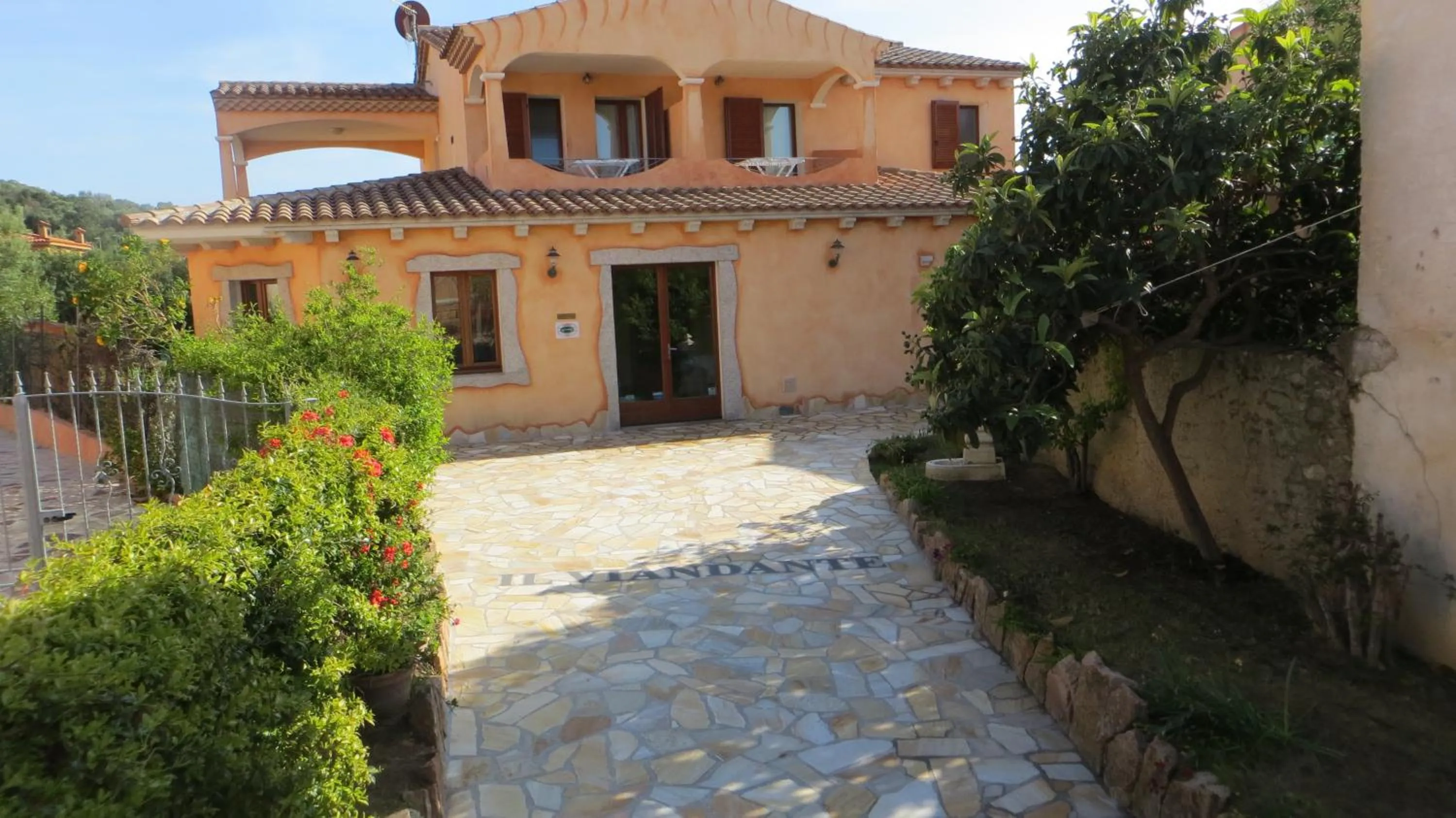 Facade/entrance in Il Viandante