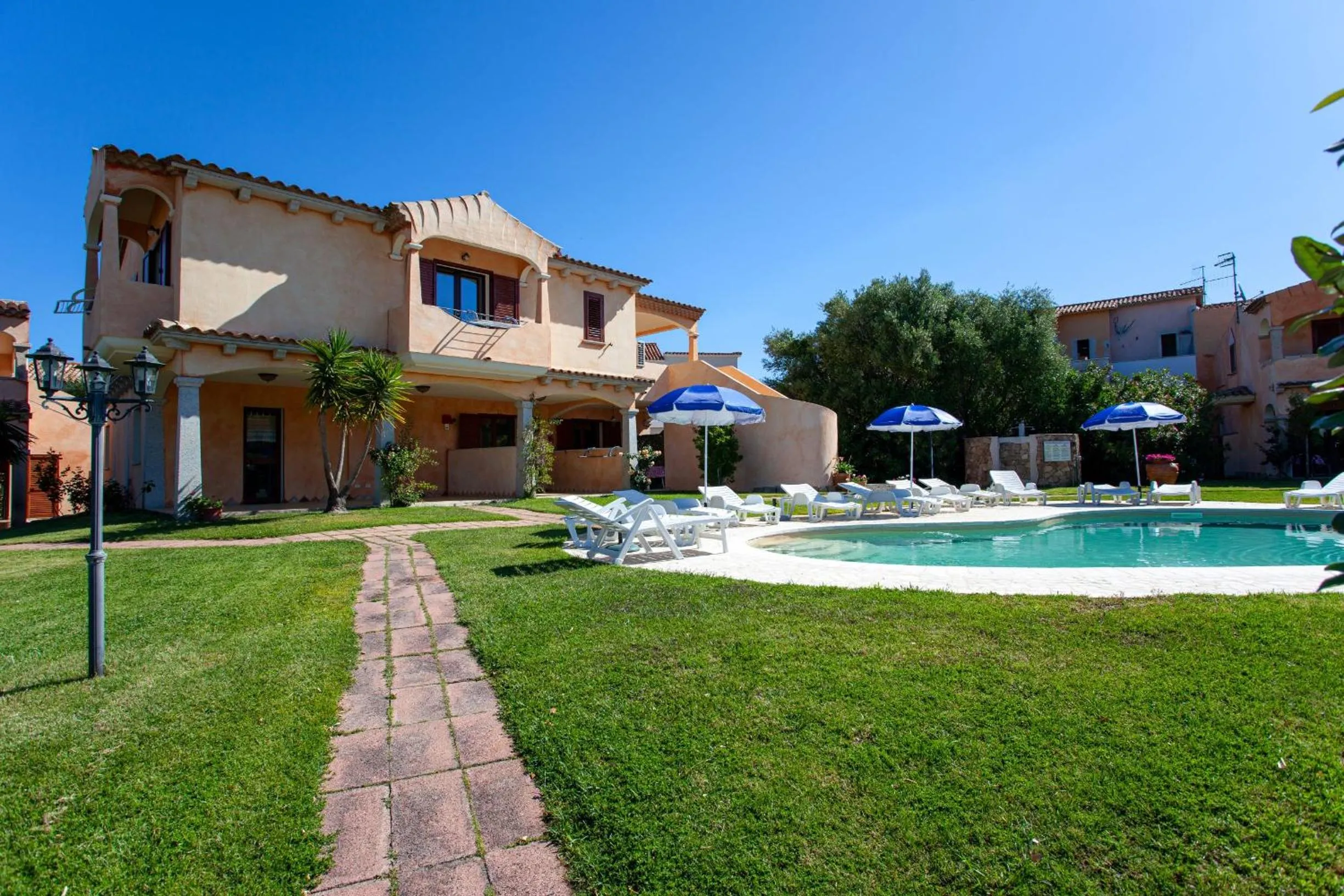 Property building in Il Viandante