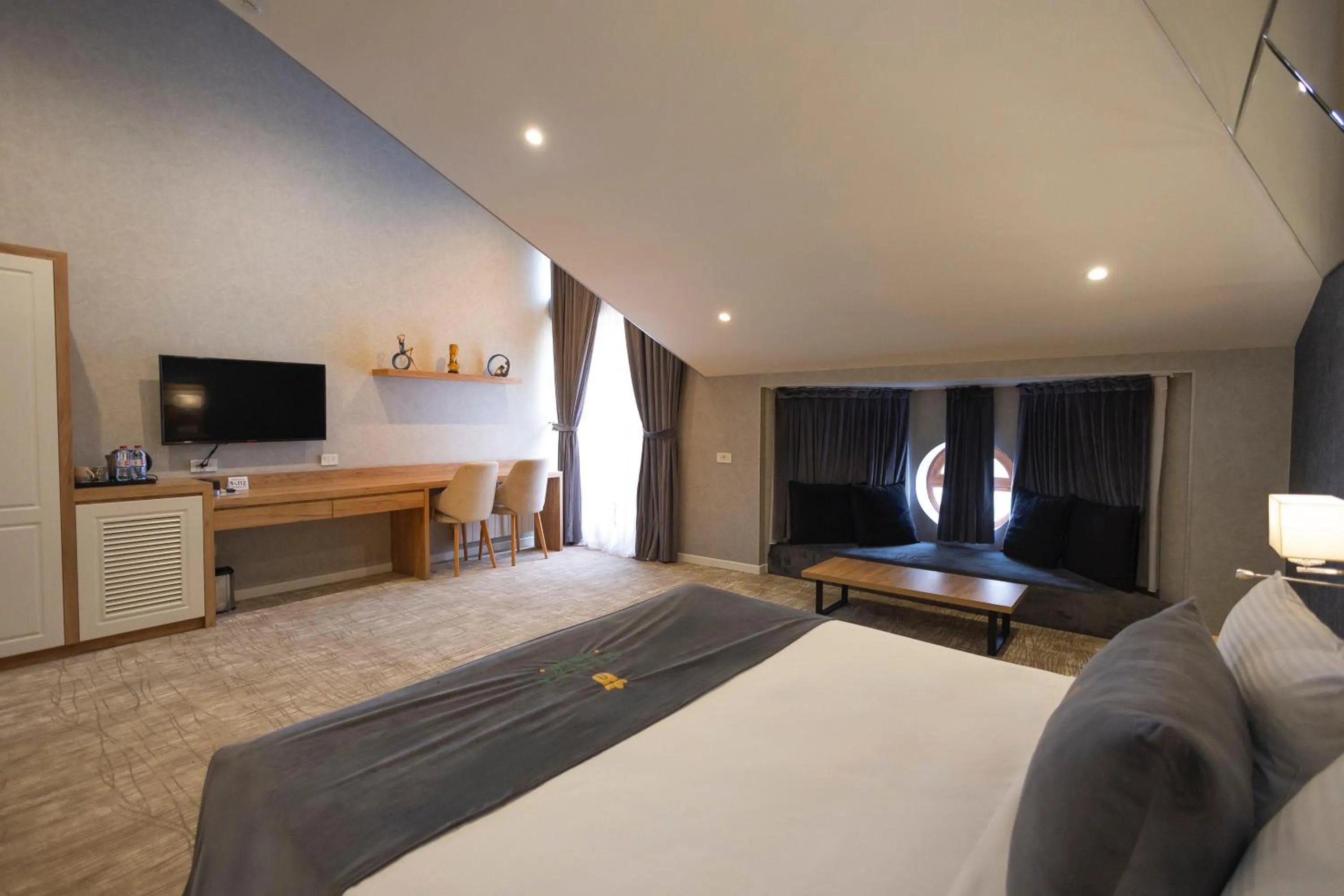 Photo of the whole room, Bed in Merida Hotel Baku