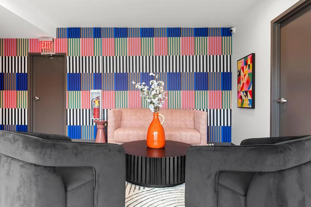 Lobby or reception in Exhibit A2