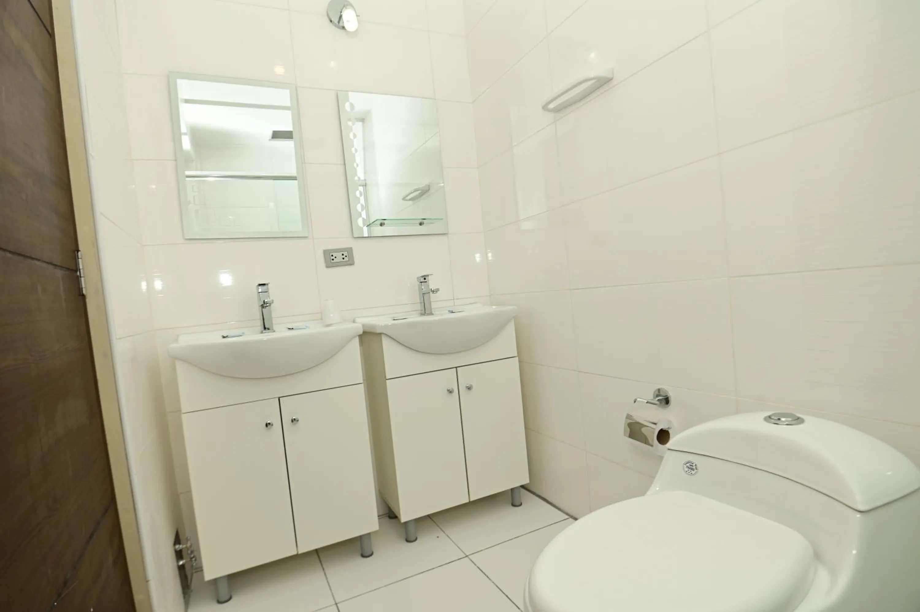 Shower in Bon Repos Boutique