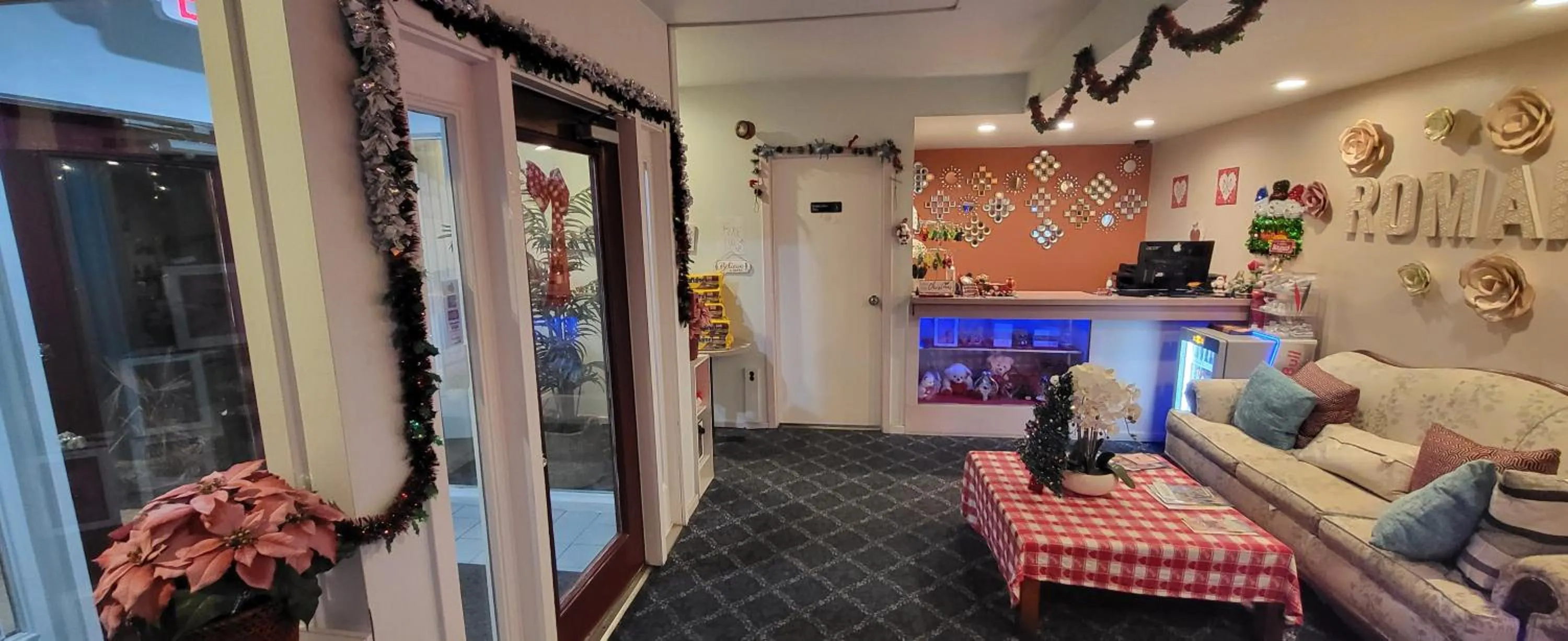 Lobby or reception in Inn of the Dove Harrisburg-Hershey Romantic Suites