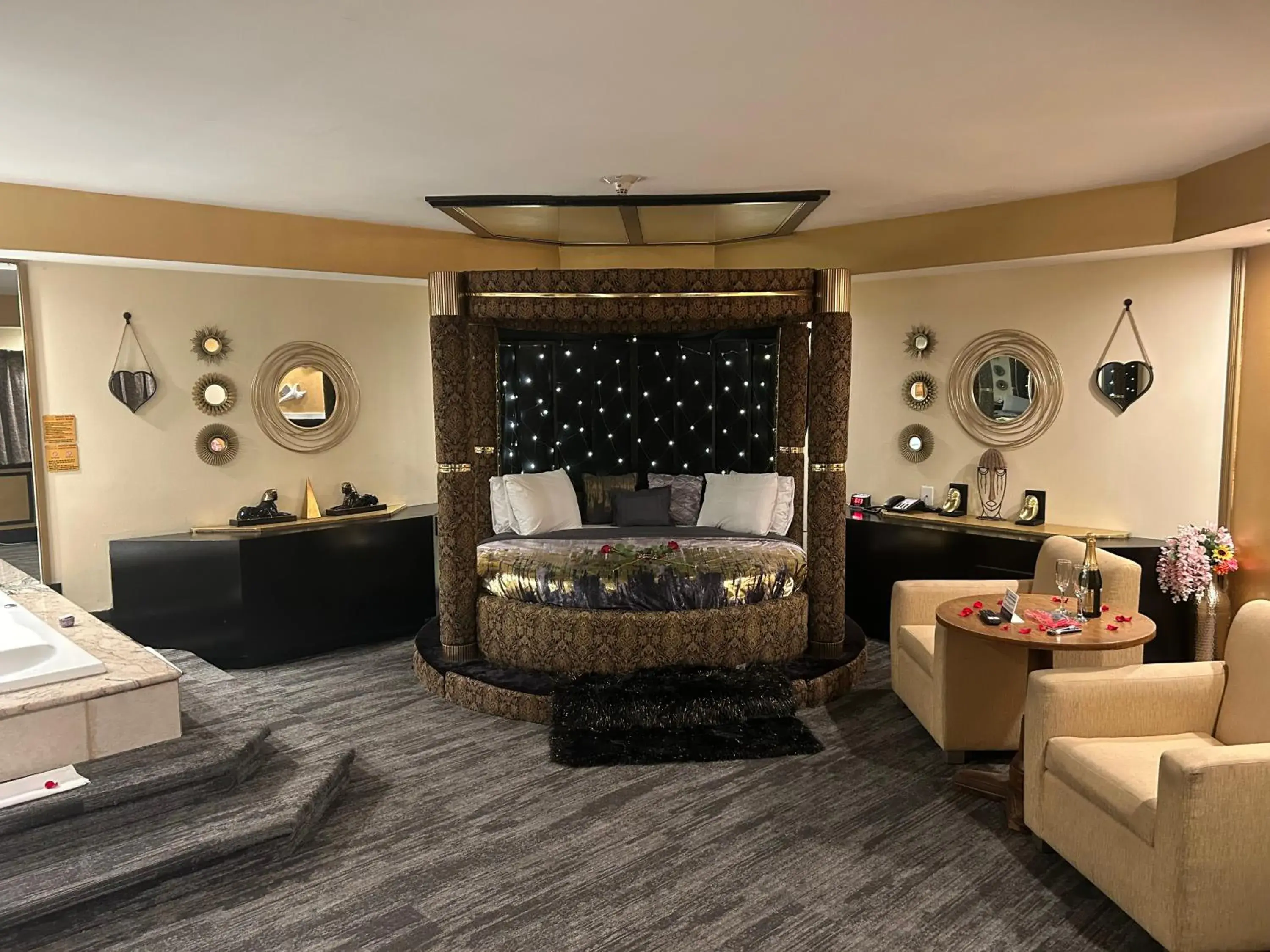 Superior King Suite in Inn of the Dove Harrisburg-Hershey Romantic Suites Superior King Suite in Inn of the Dove Harrisburg-Hershey Romantic Suites