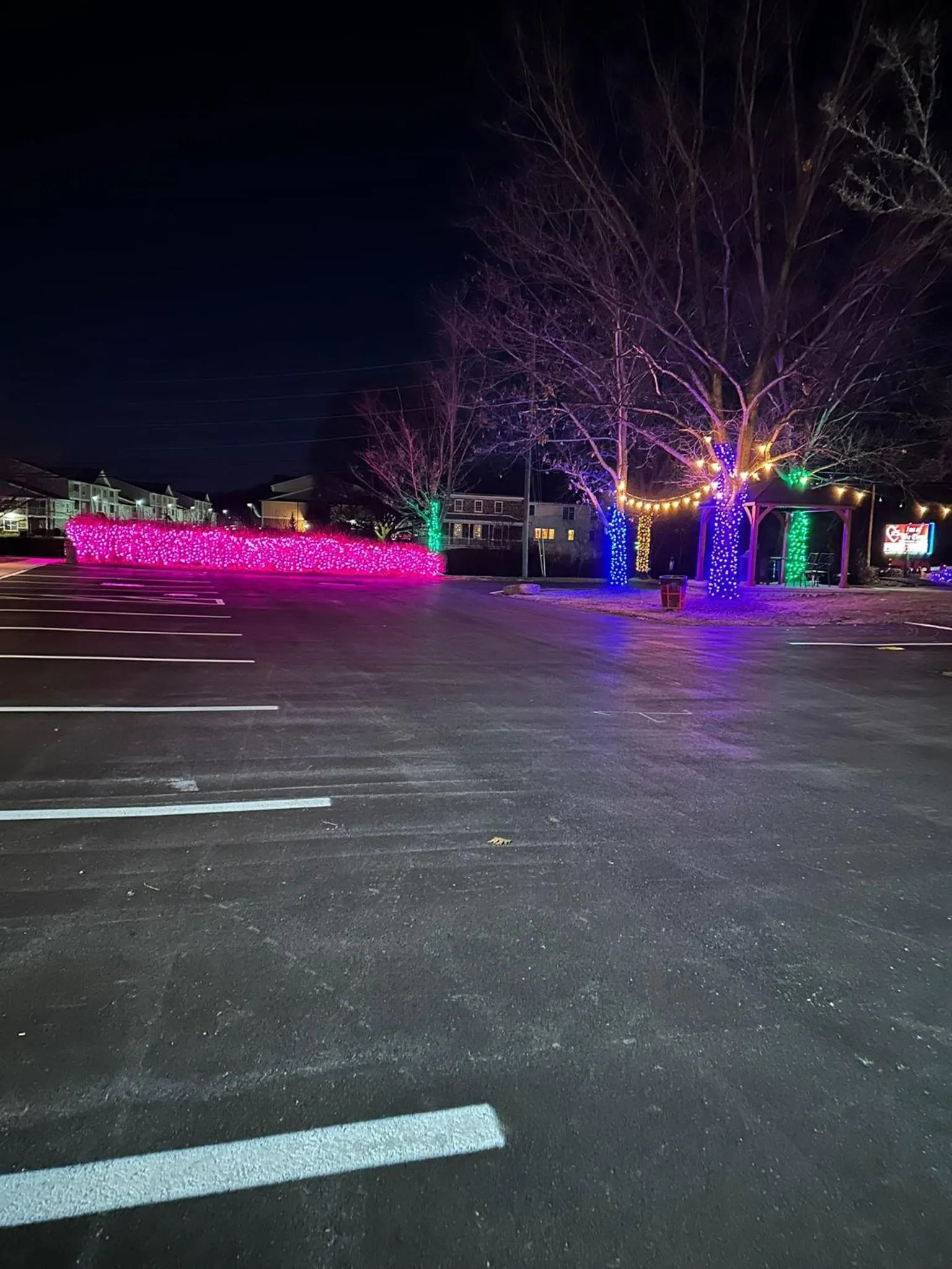 Parking in Inn of the Dove Harrisburg-Hershey Romantic Suites